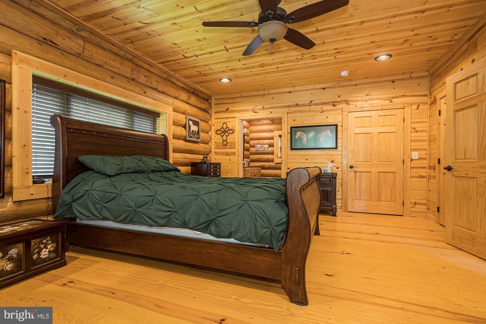 THOUSAND ACRES - Residential