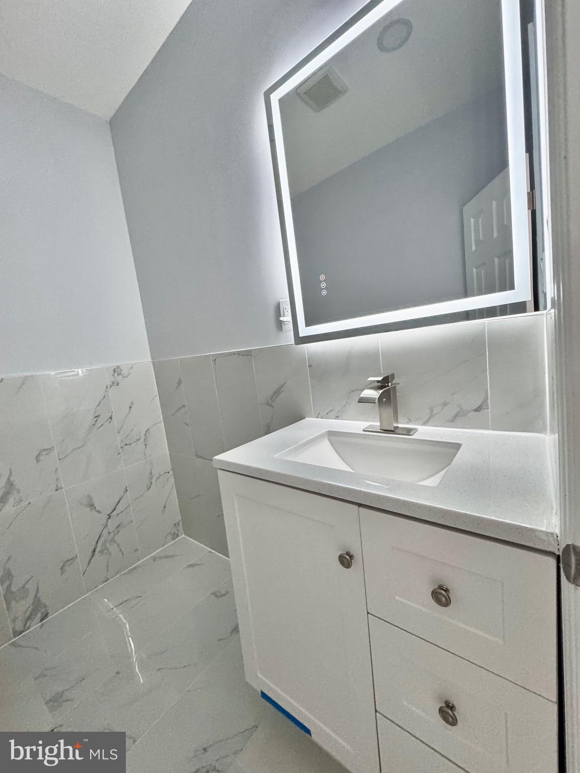 PHILADELPHIA - Residential