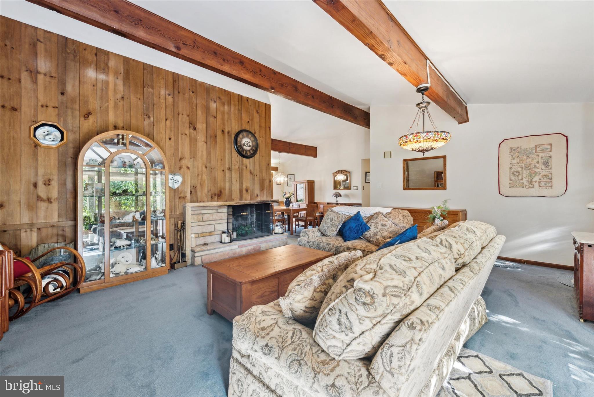 HOLIDAY FARMS - Residential