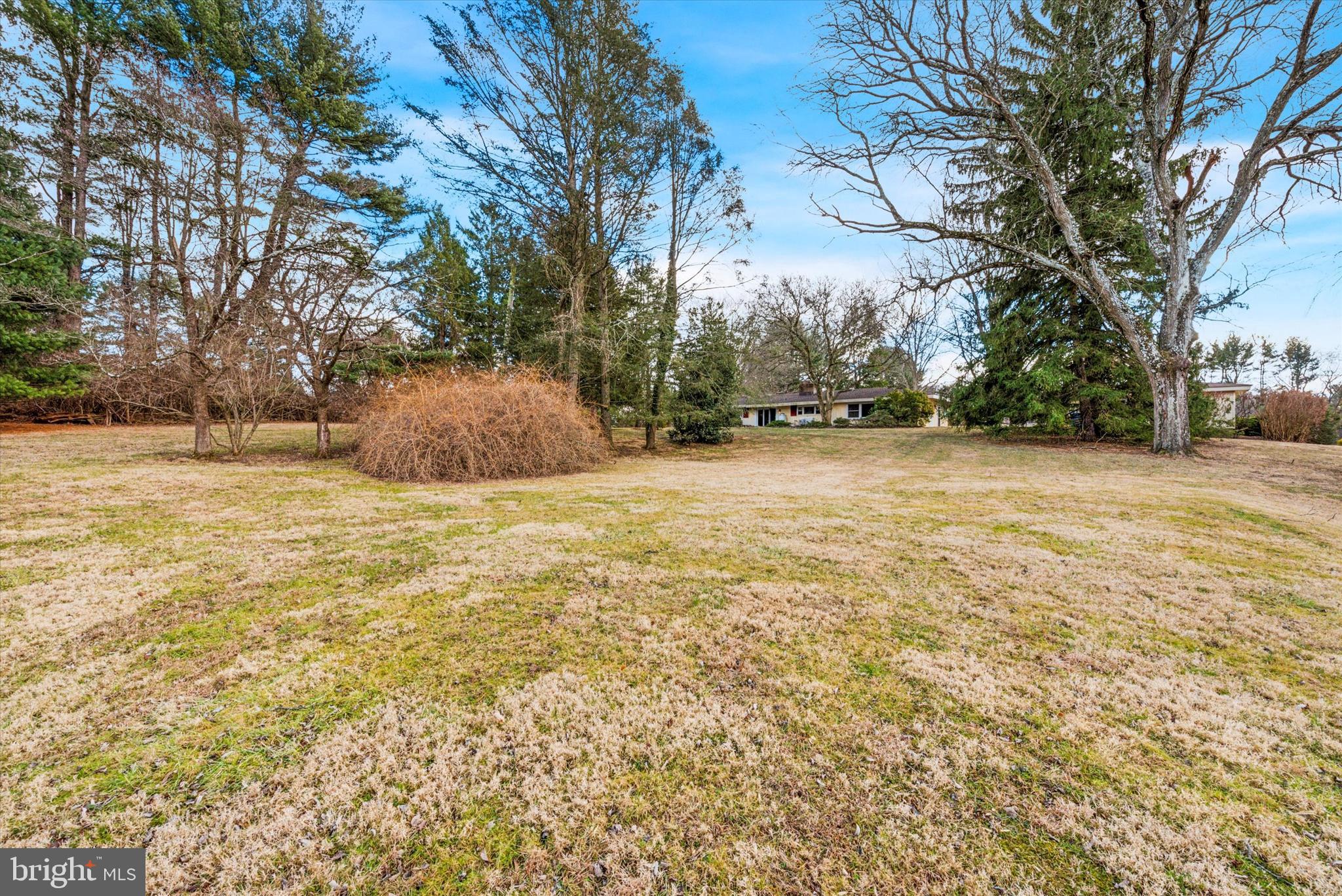 HOLIDAY FARMS - Residential