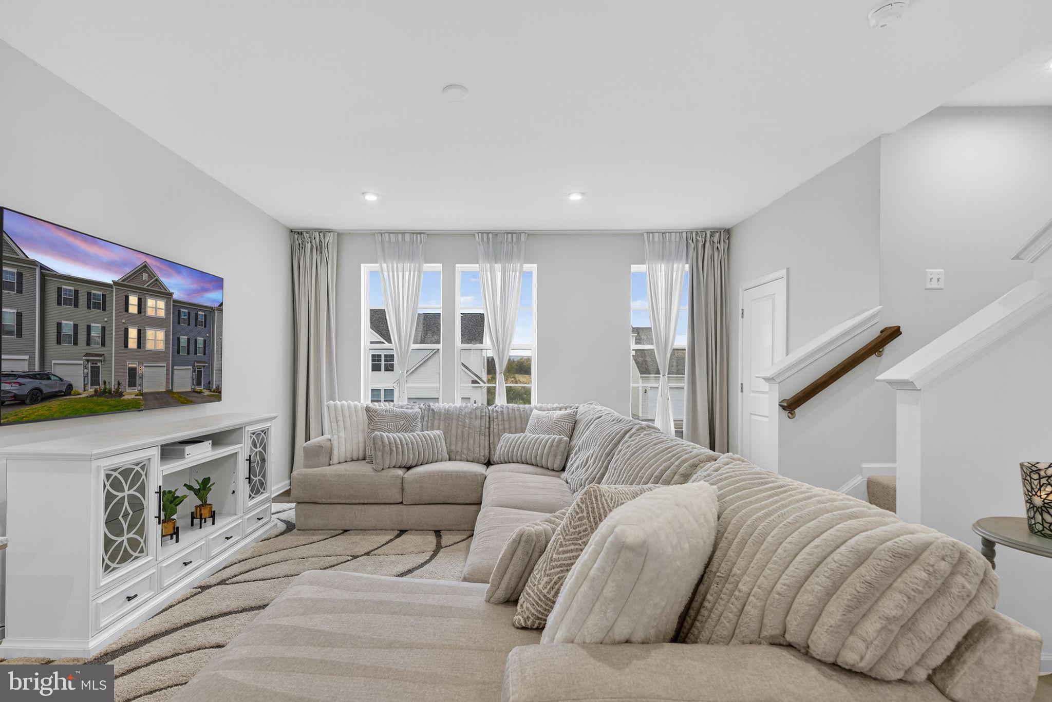 HUNTFIELD - Residential