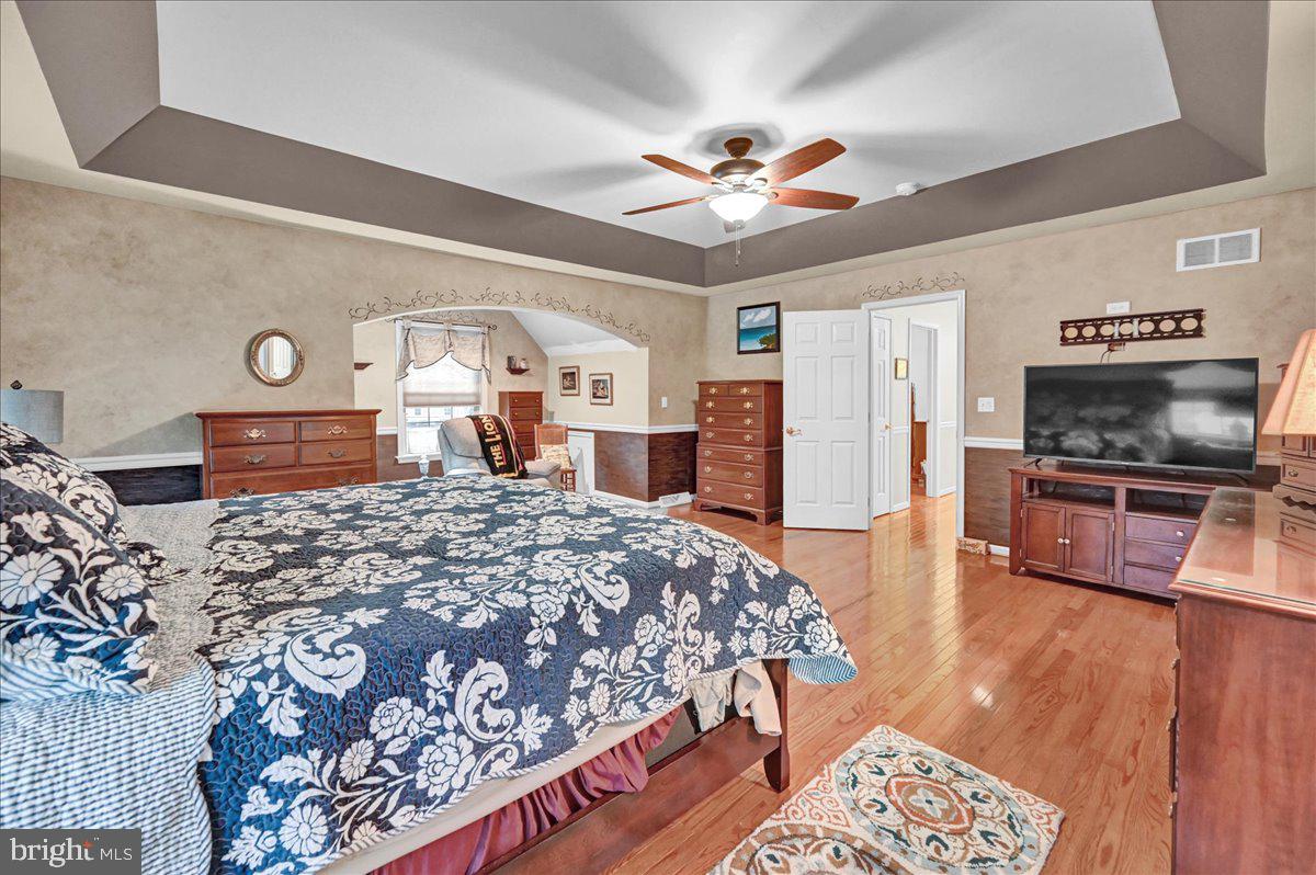 YORK TWP - Residential