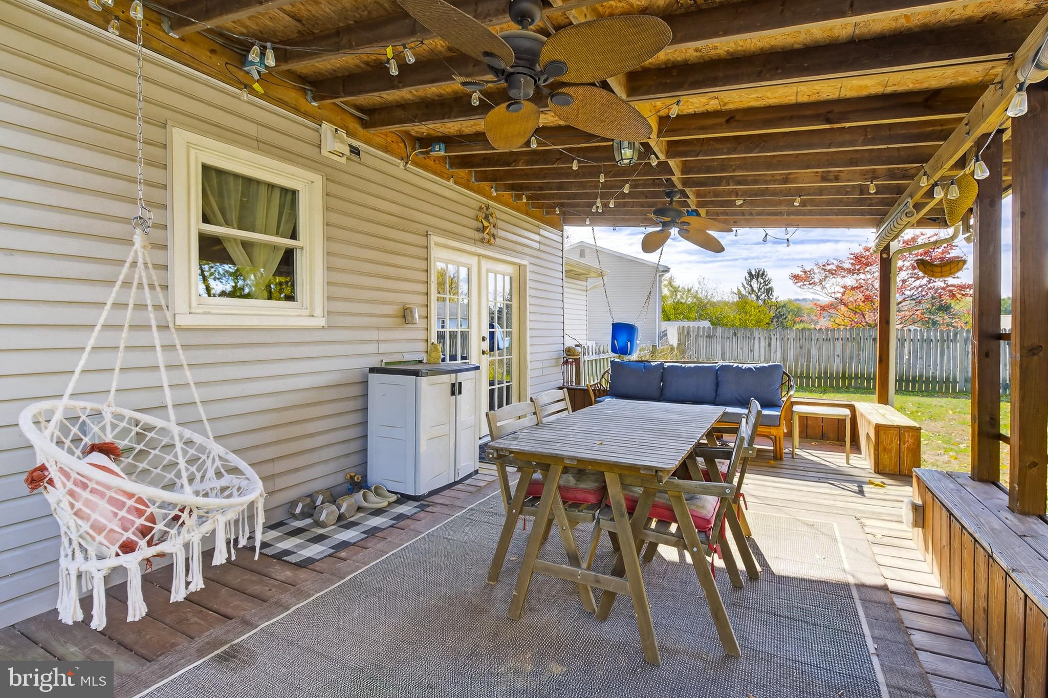 COOL CREEK MANOR - Residential