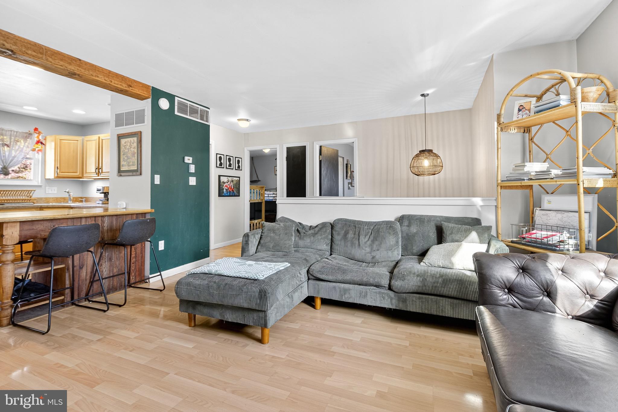 COOL CREEK MANOR - Residential