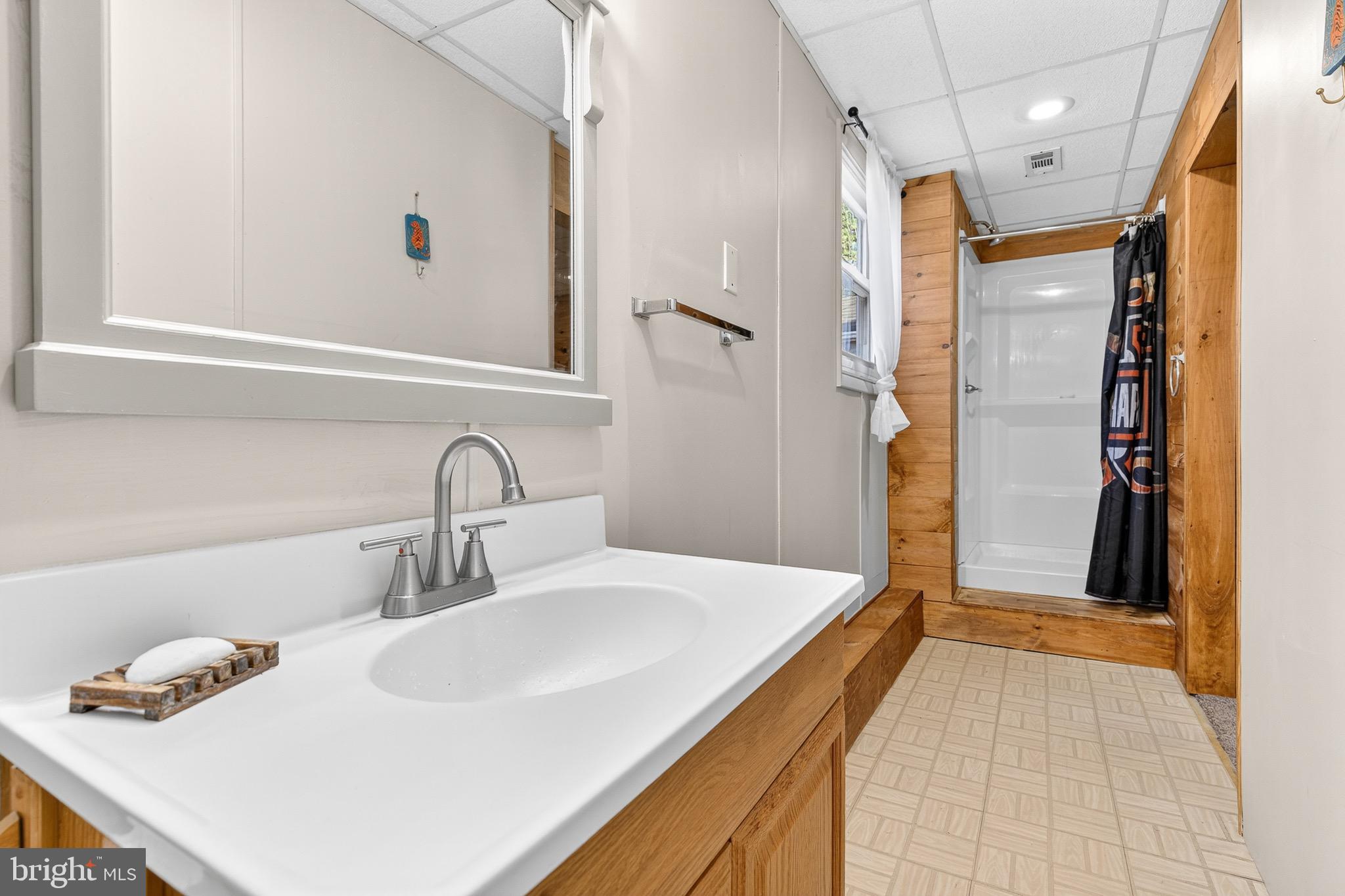 COOL CREEK MANOR - Residential