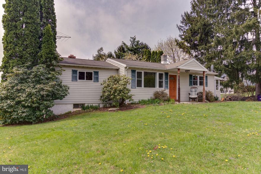 Come check out this cute 2 bedroom rancher Move-In Ready. Freshly painted, new carpet in Family room. Sitting in a quiet rural area of New Freedom. It's the perfect starter or down-sizer property.