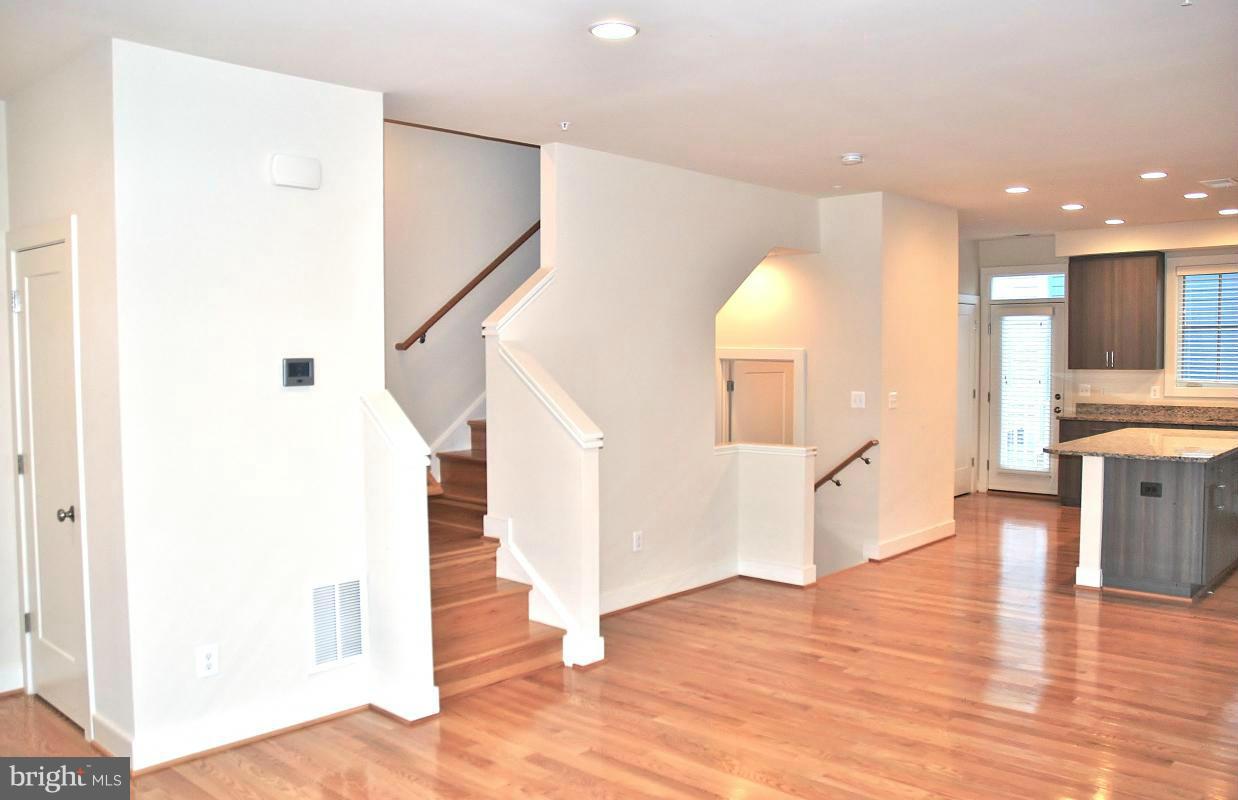 CHELSEA HEIGHTS - Residential Lease