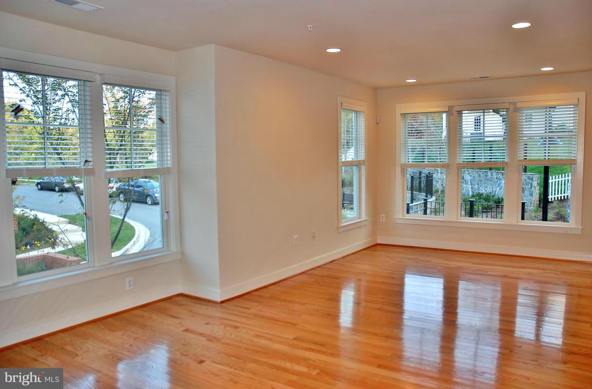 CHELSEA HEIGHTS - Residential Lease