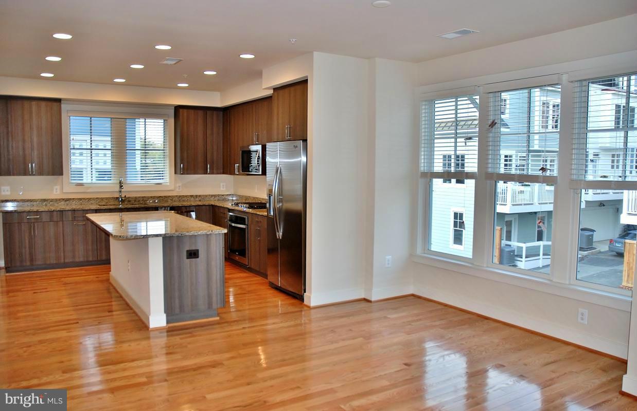 CHELSEA HEIGHTS - Residential Lease