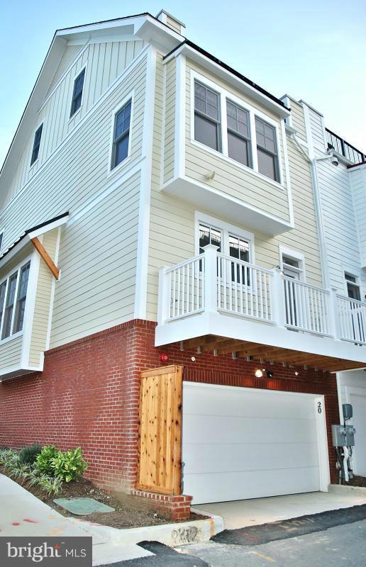 CHELSEA HEIGHTS - Residential Lease