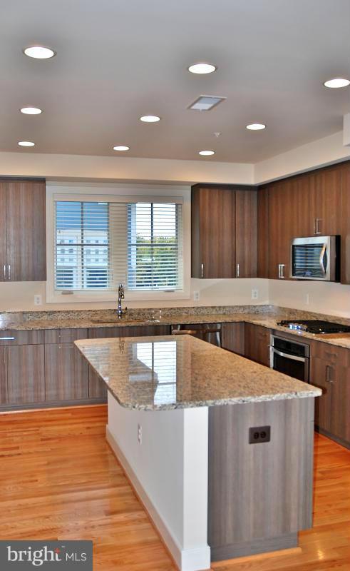 CHELSEA HEIGHTS - Residential Lease