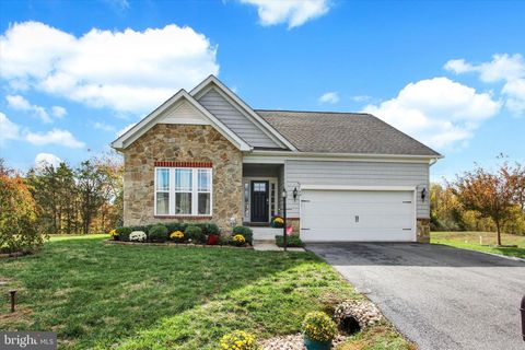 64 COOPER LANE GETTYSBURG PA 17325