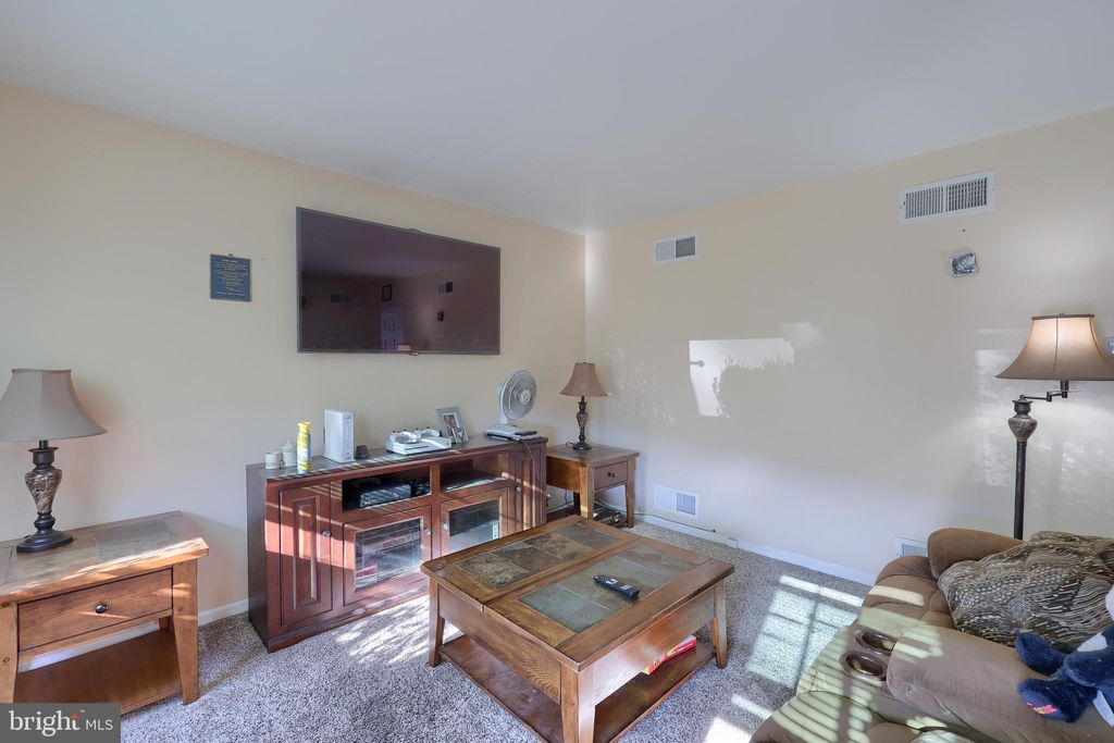 Photo of 245 Robin Hill Circle, YORK, PA 17404 (MLS # PAYK2092198)