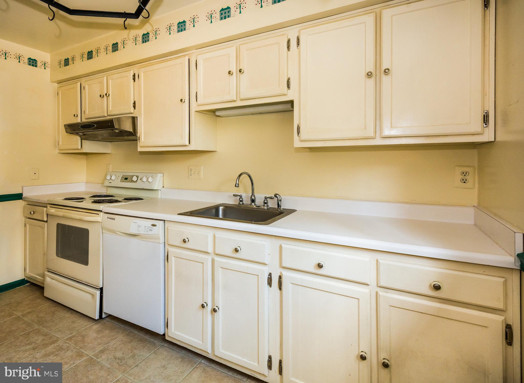 PADONIA COMPLEX - Residential