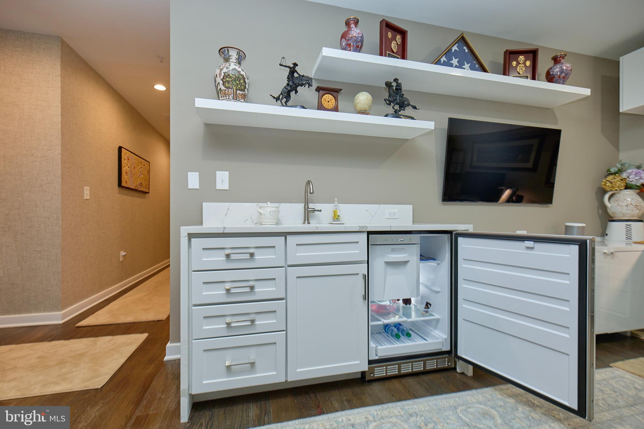 GASLIGHT SQUARE - Residential