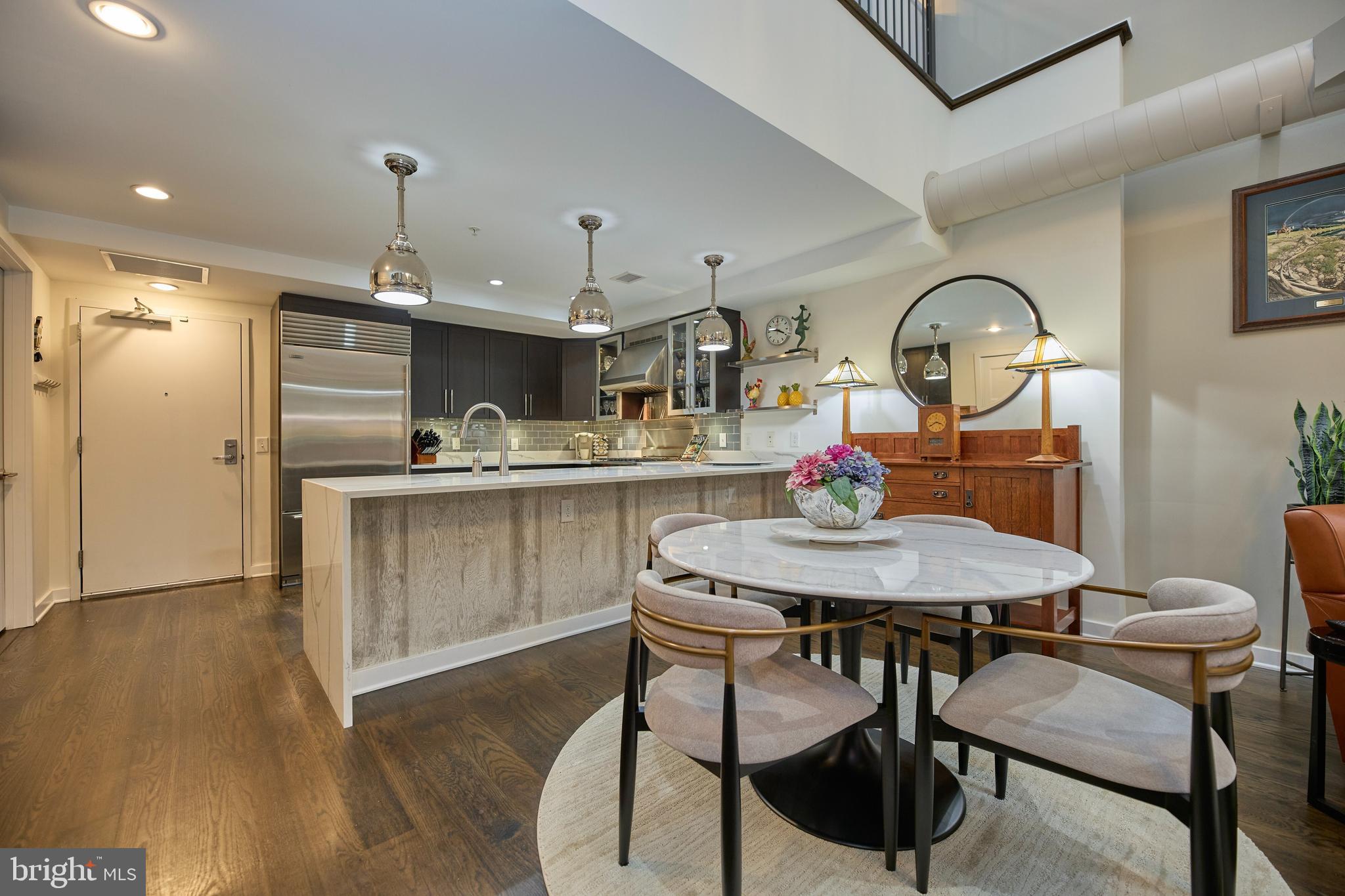 GASLIGHT SQUARE - Residential