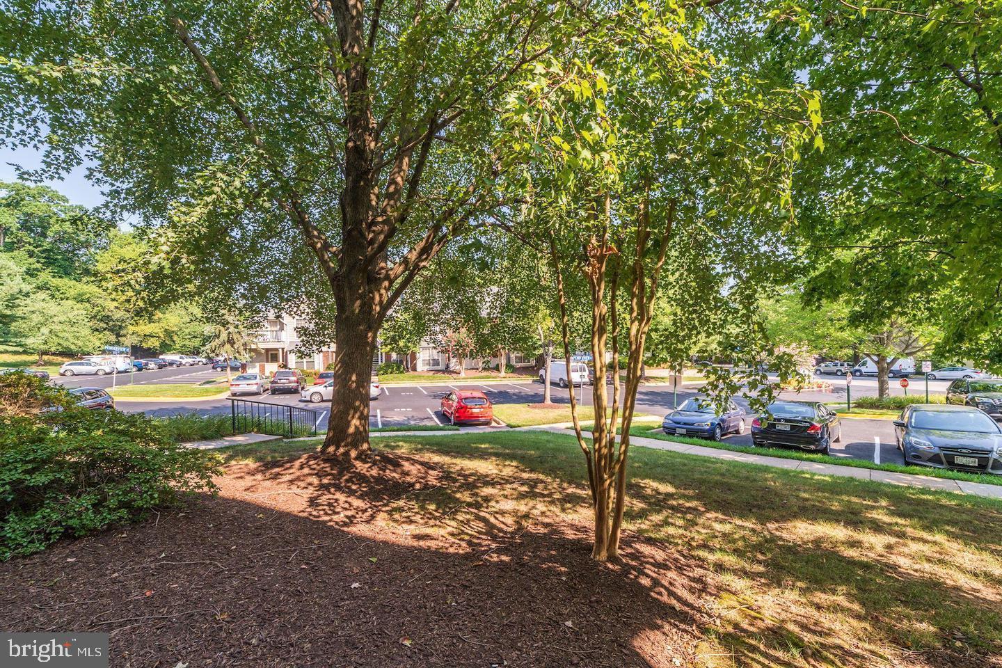 PENDERBROOK SQUARE CONDOMINIUMS - Residential Lease