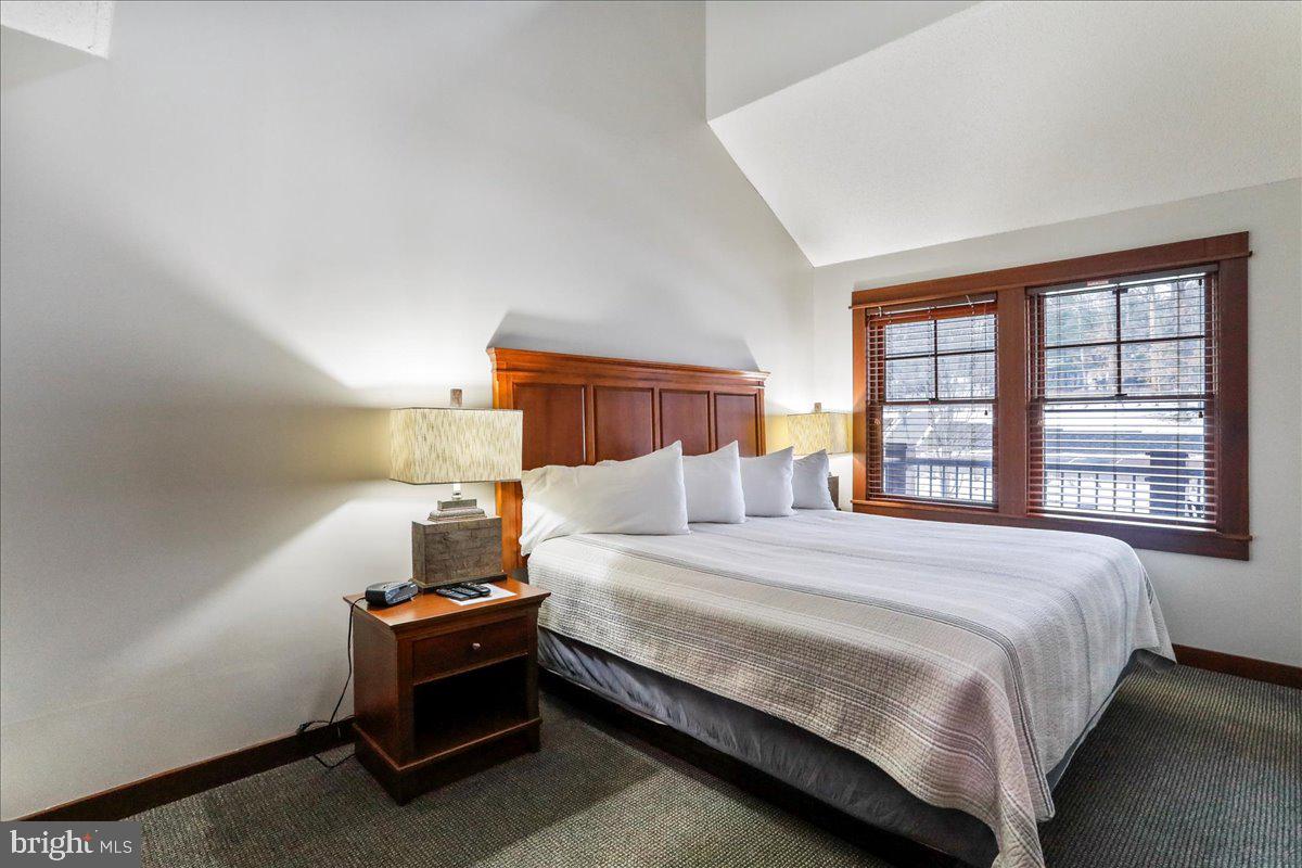 SILVER TREE SUITES - Residential