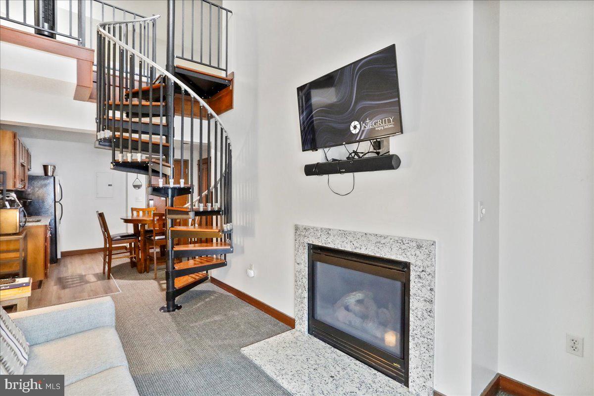 SILVER TREE SUITES - Residential