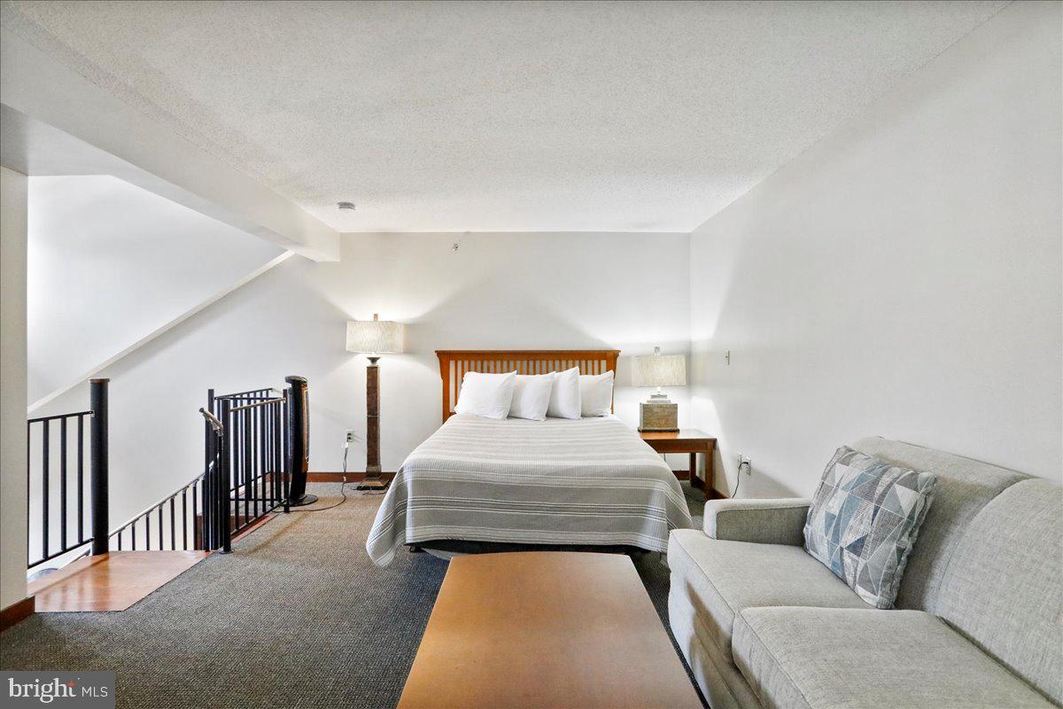 SILVER TREE SUITES - Residential