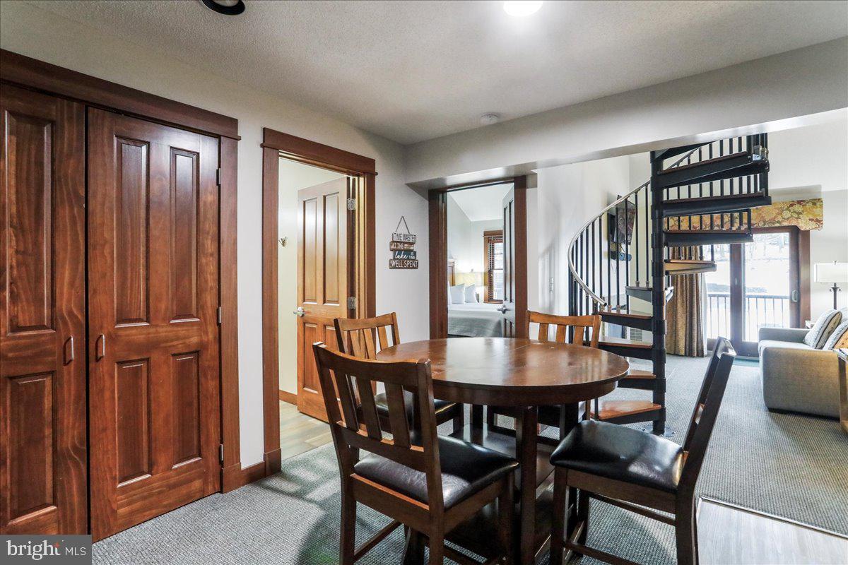 SILVER TREE SUITES - Residential