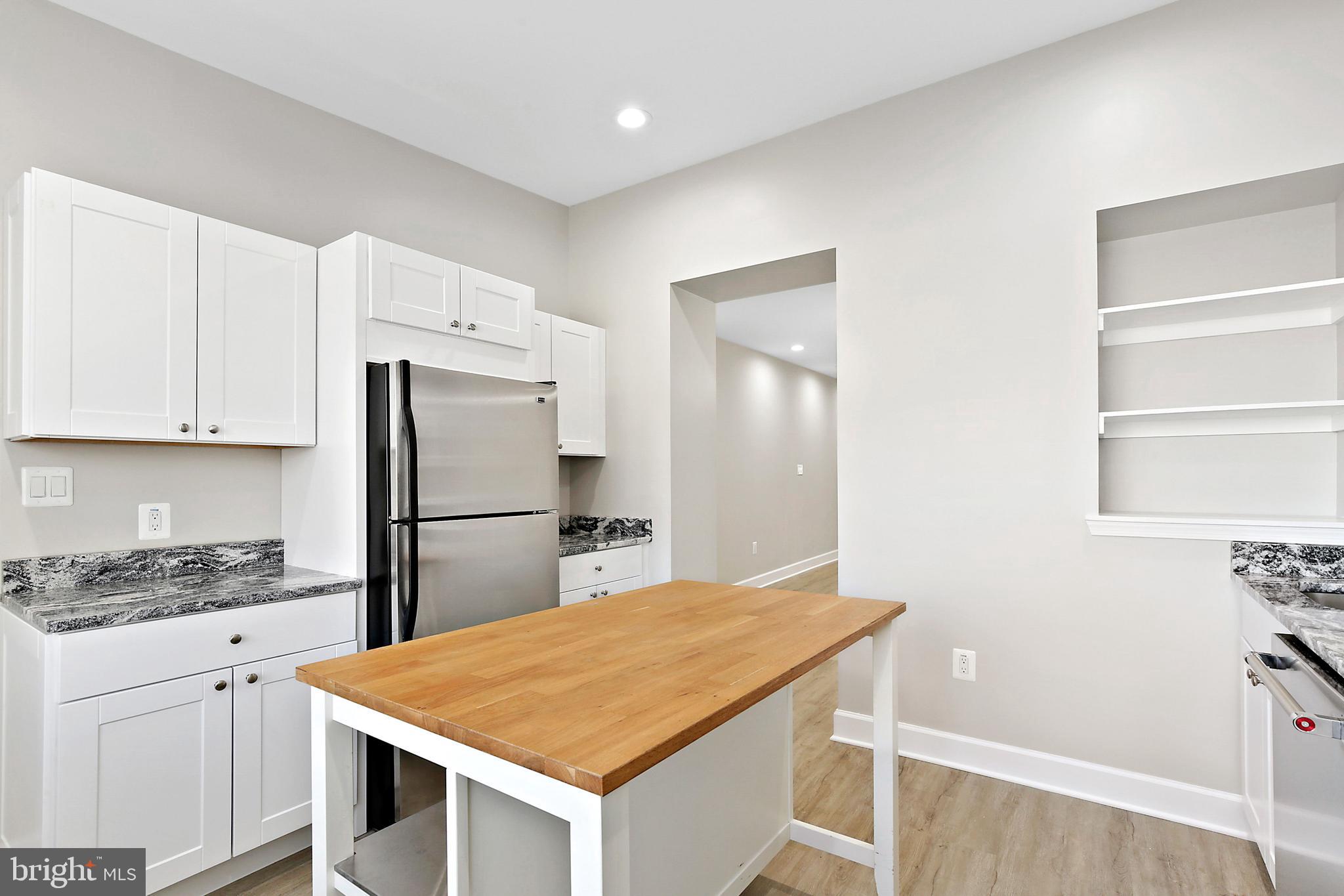 HAMPDEN HISTORIC DISTRICT - Residential Lease