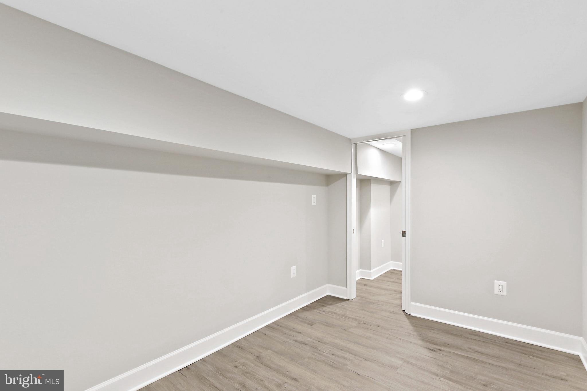 HAMPDEN HISTORIC DISTRICT - Residential Lease