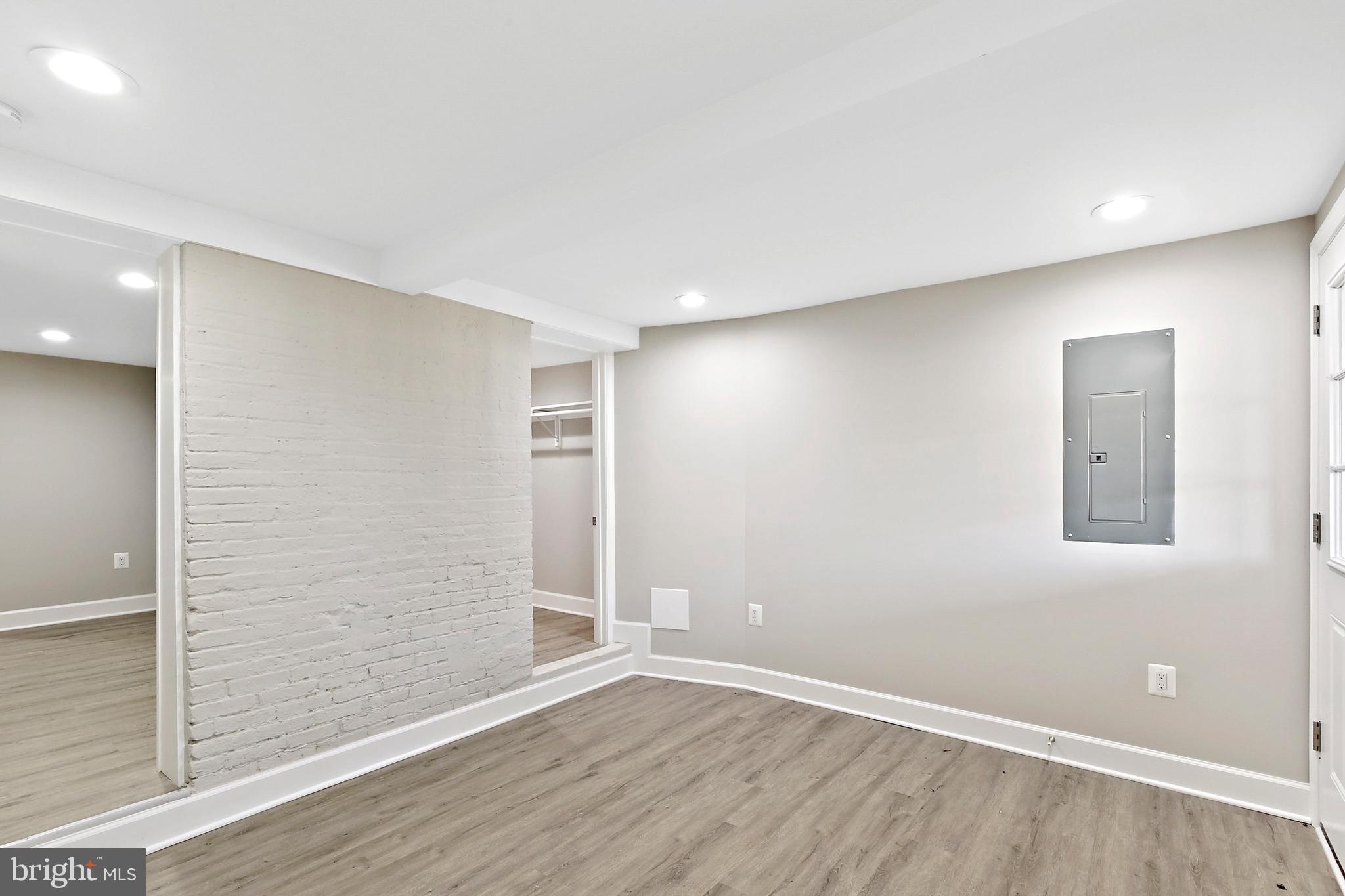 HAMPDEN HISTORIC DISTRICT - Residential Lease