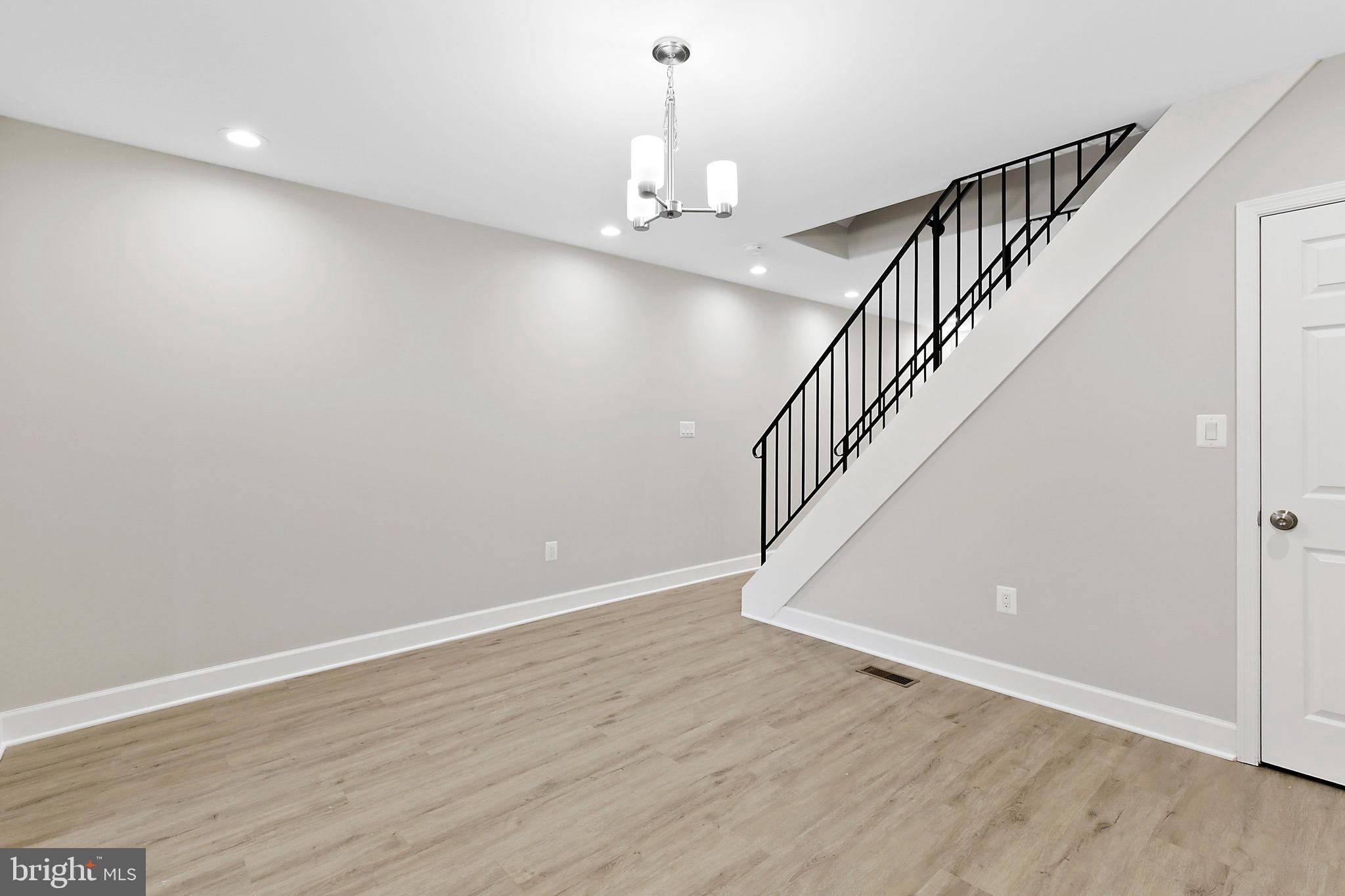 HAMPDEN HISTORIC DISTRICT - Residential Lease