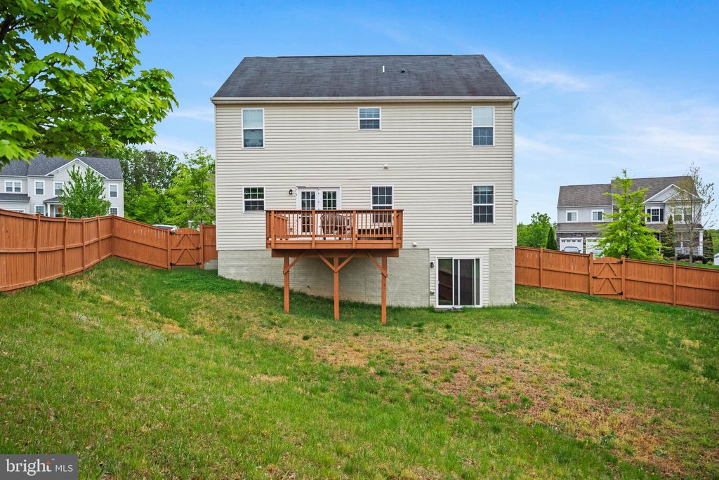Photo of 3214 Fledgling Circle, WOODBRIDGE, VA 22193 (MLS # VAPW2113832)