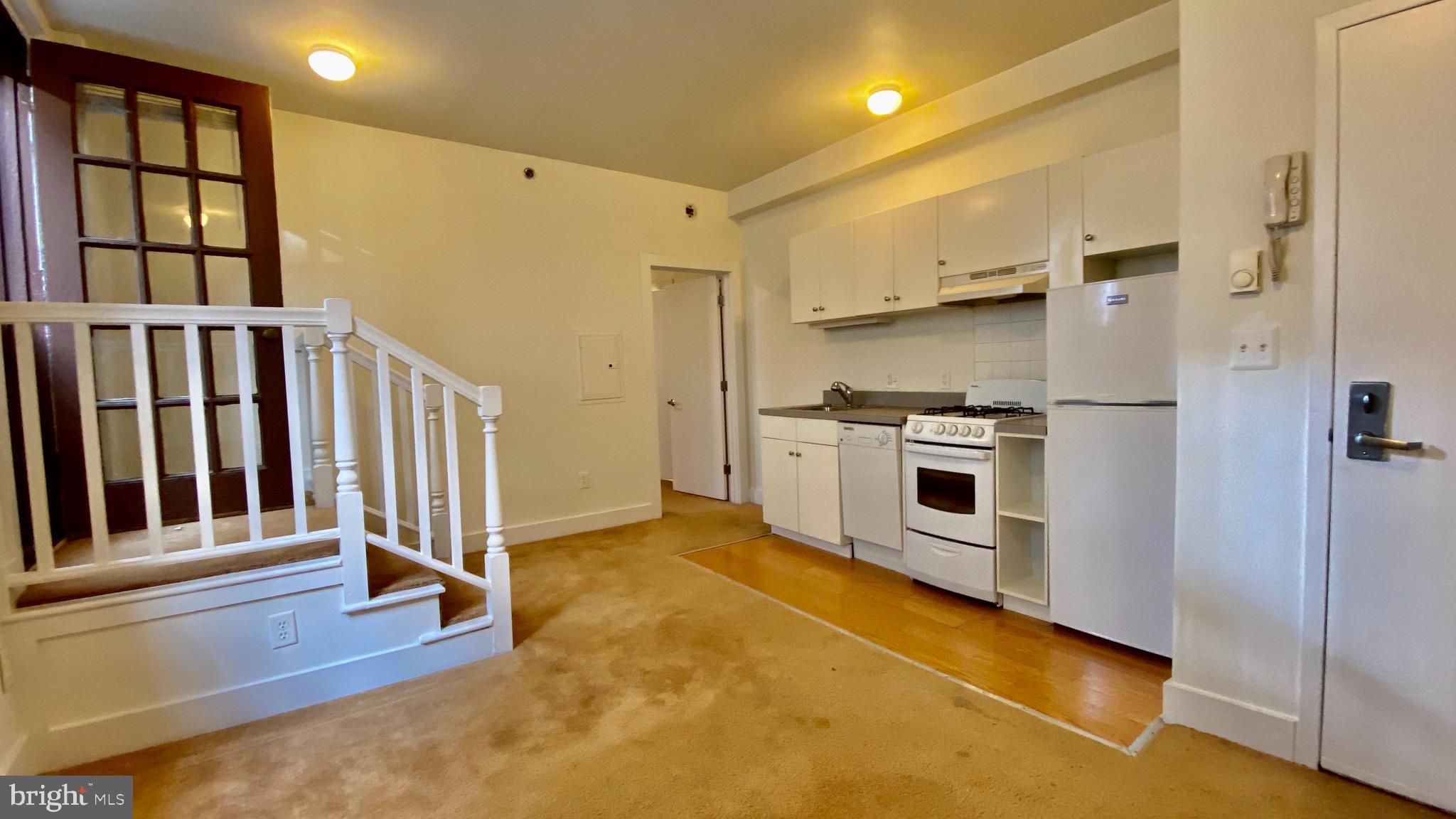 WASHINGTON SQ WEST - Residential Lease