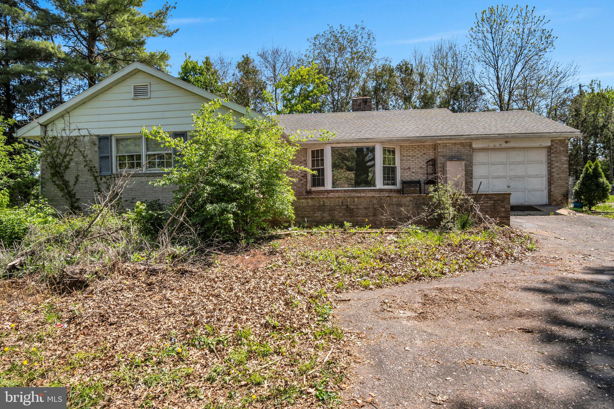 268 N BIESECKER ROAD