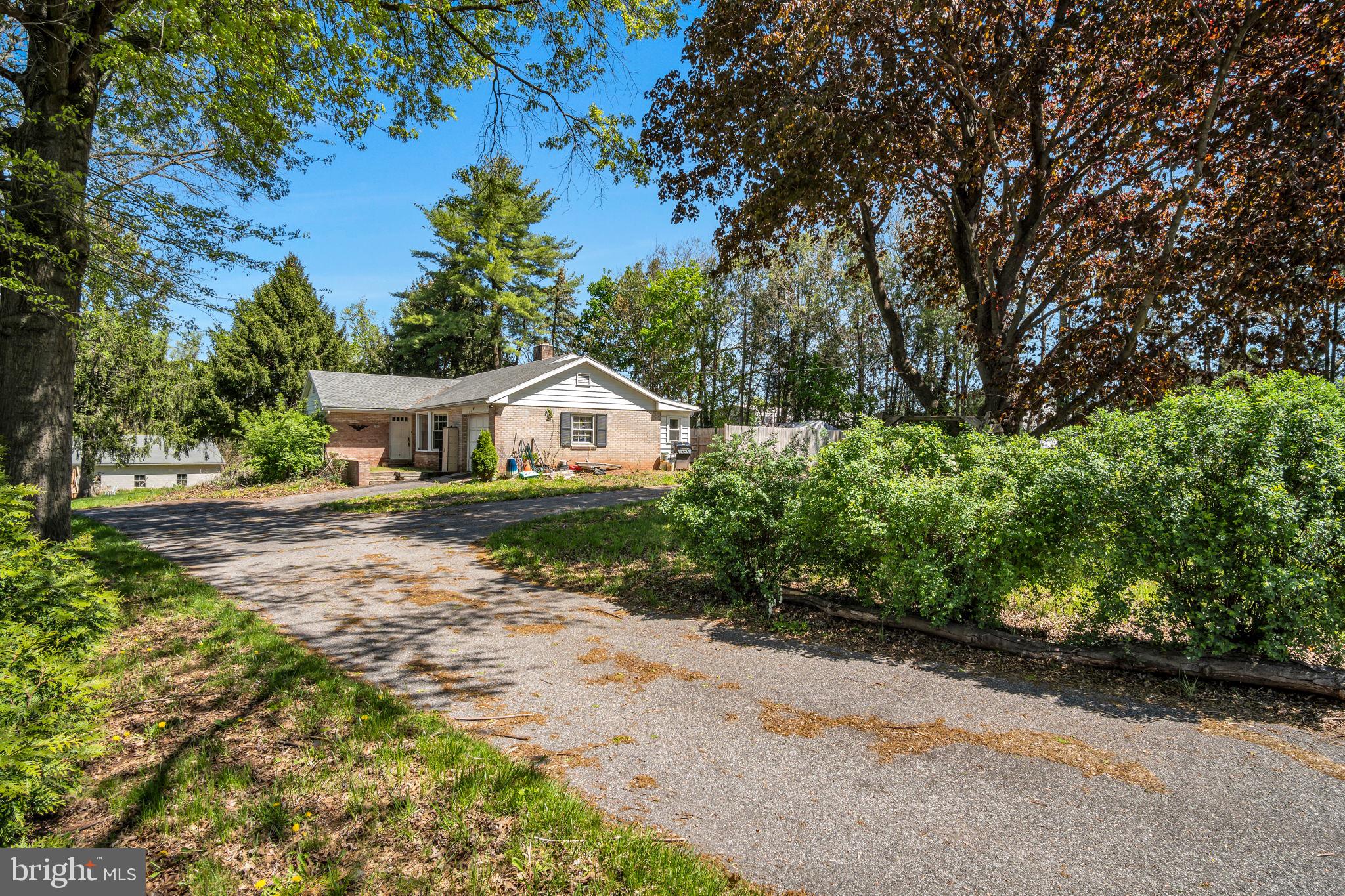268 N BIESECKER ROAD