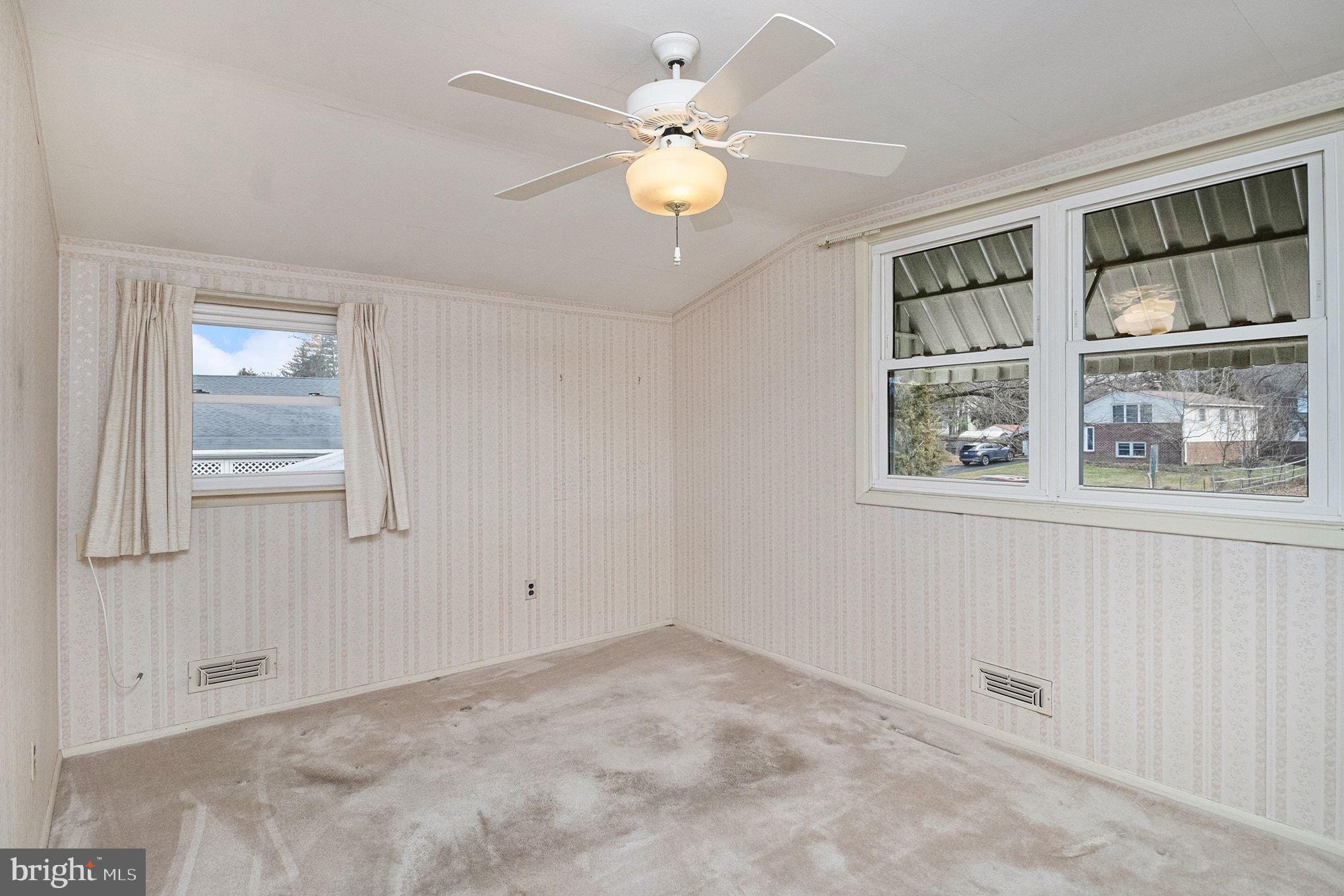 IVY RIDGE - Residential