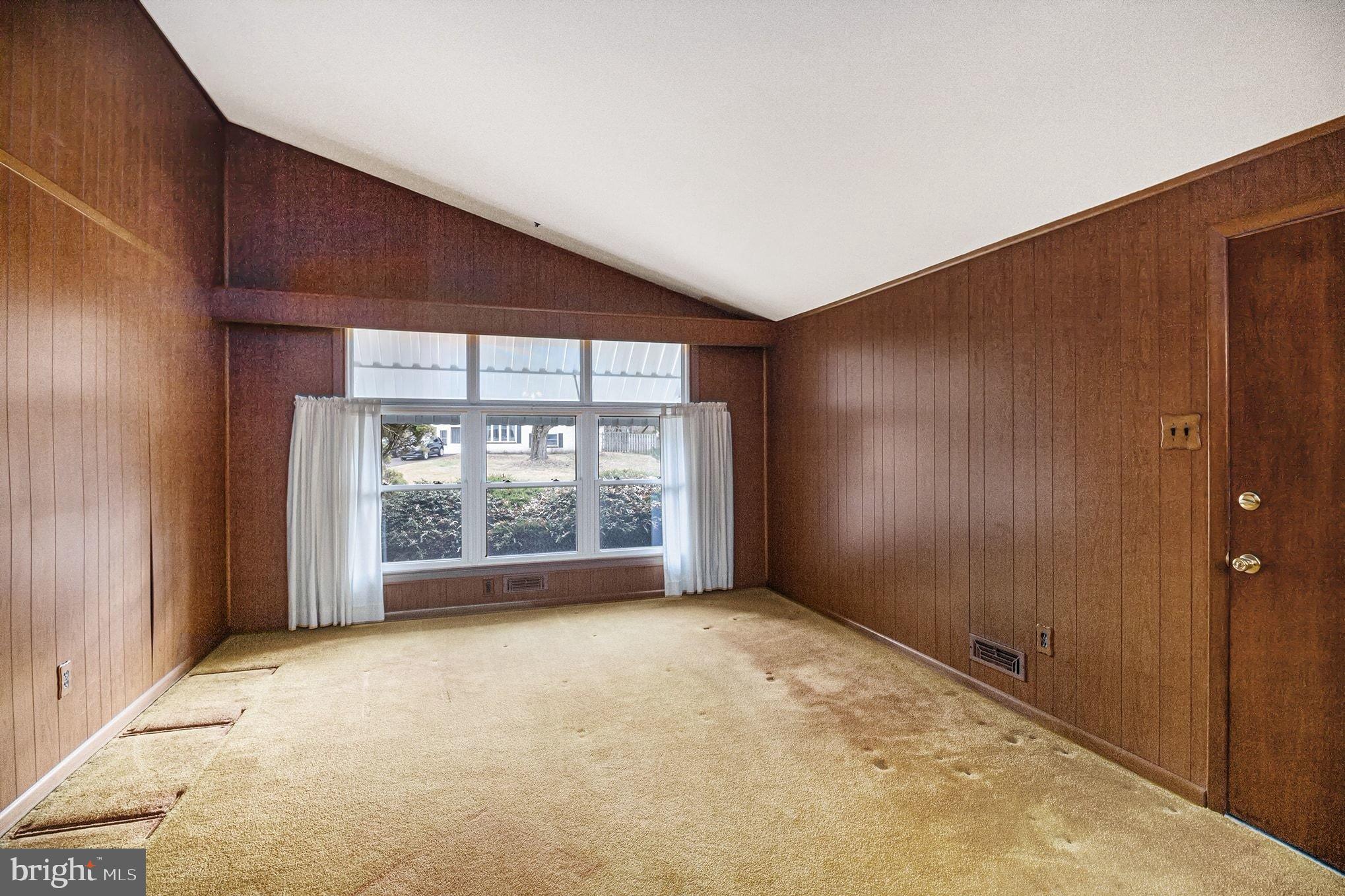 IVY RIDGE - Residential