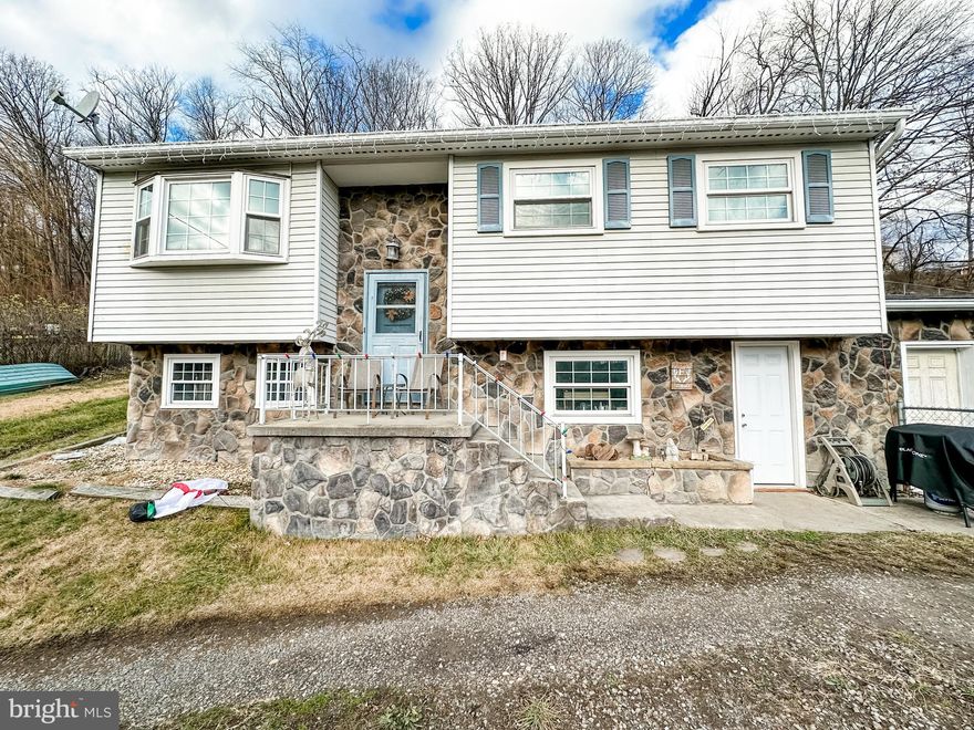 Don't miss this one! This ADORABLE Barton Split Foyer is ready to be your forever home! Impressive features like hardwood floors, circular driveway, oak kitchen, fenced yard, gas hot water heating, and so much more! The full unfinished basement is awaiting your finishing touches! Plenty of room down here for two more bedrooms and a rec room! Make your appointment TODAY!