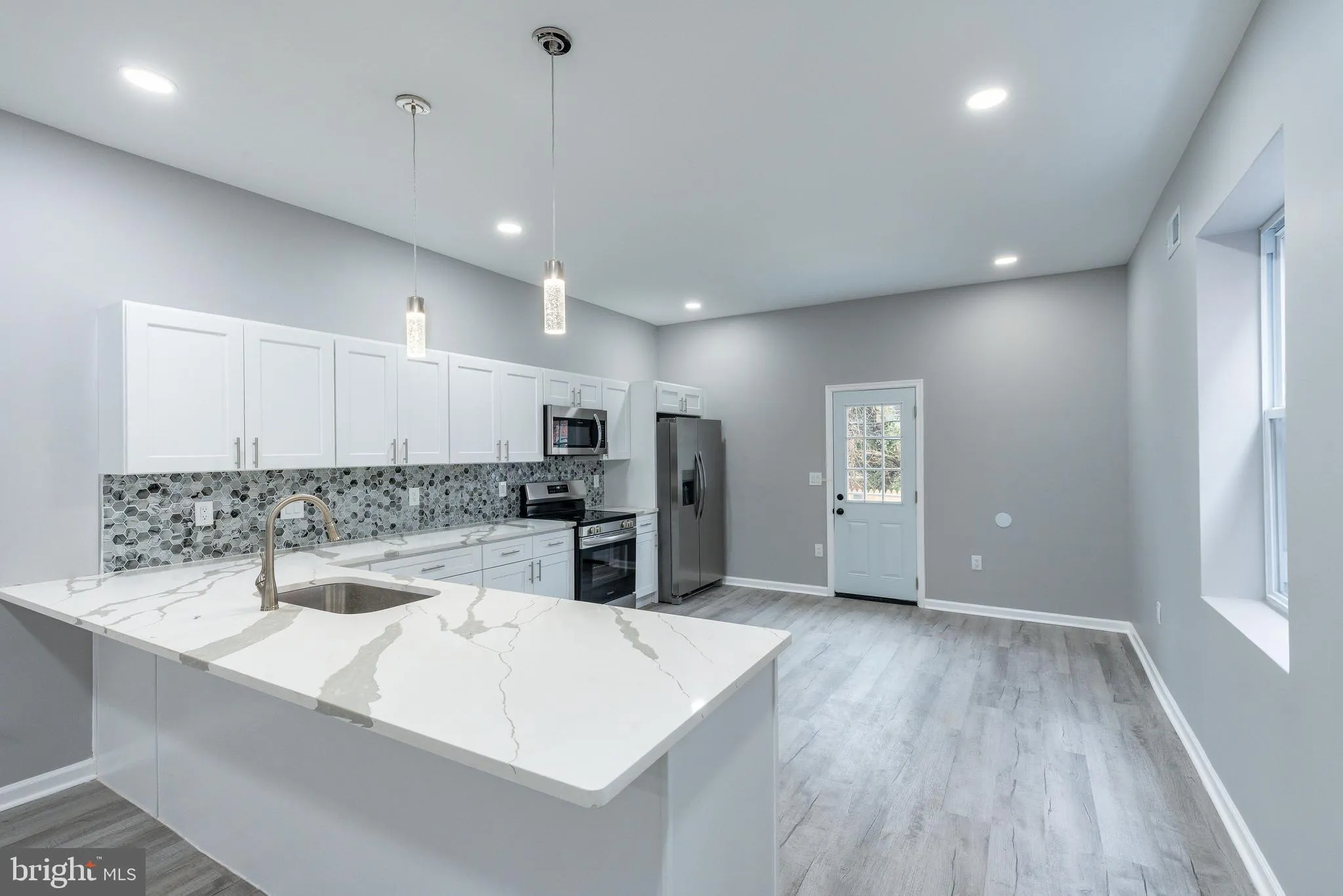 Philadelphia, Pennsylvania 19143, United States, 3 Bedrooms Bedrooms, ,3 BathroomsBathrooms,Residential,Active,109112