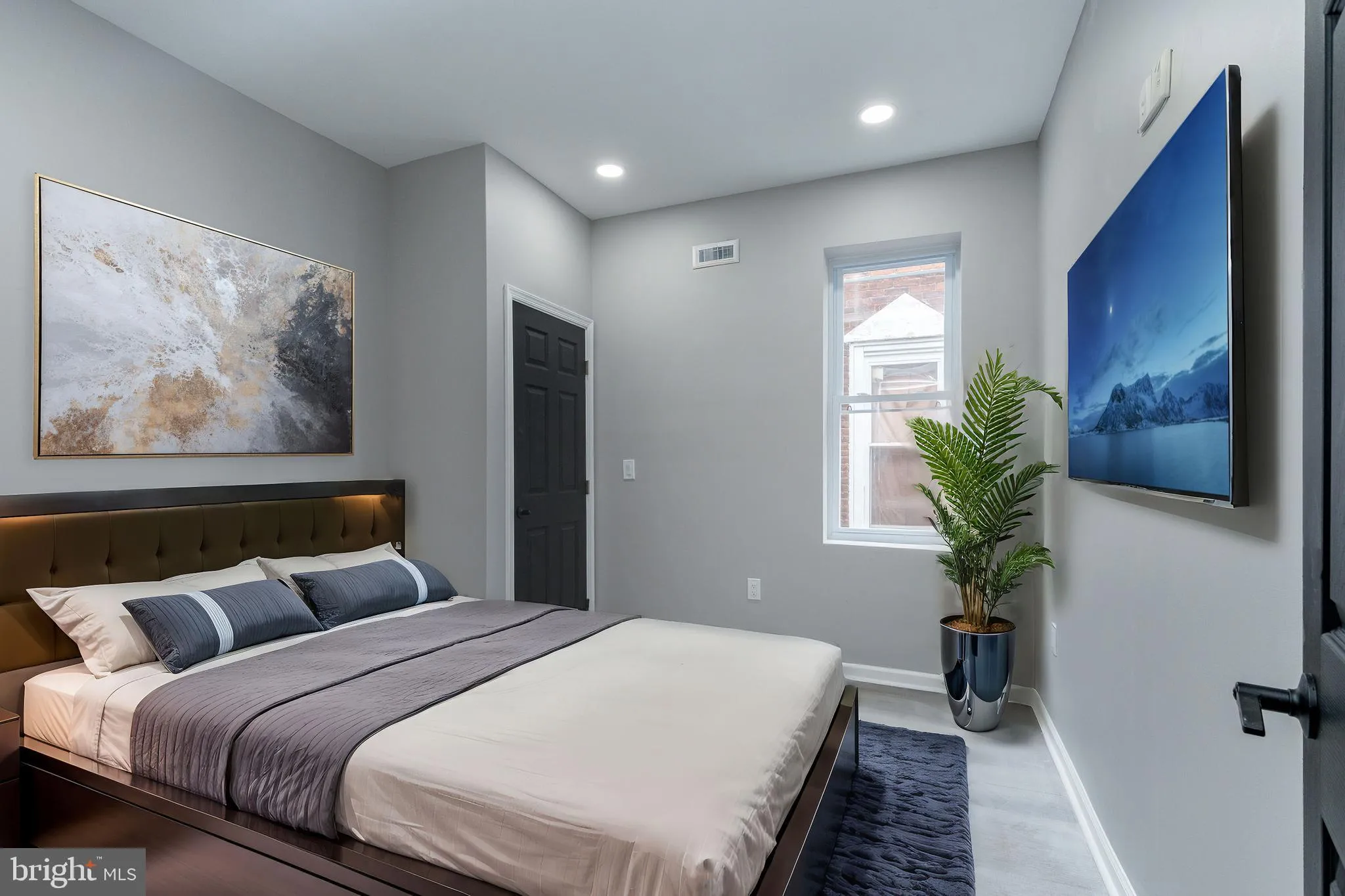 Philadelphia, Pennsylvania 19143, United States, 3 Bedrooms Bedrooms, ,3 BathroomsBathrooms,Residential,Active,109112