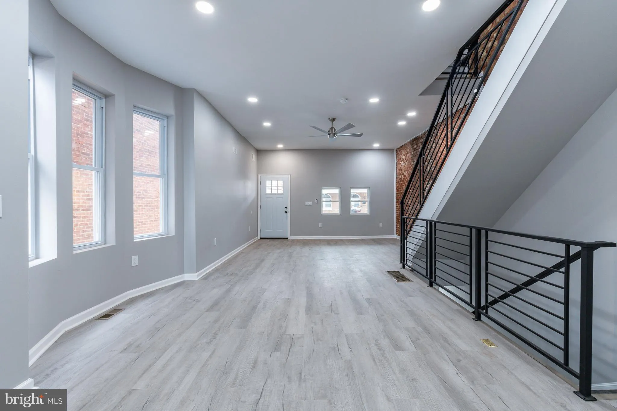 Philadelphia, Pennsylvania 19143, United States, 3 Bedrooms Bedrooms, ,3 BathroomsBathrooms,Residential,Active,109112