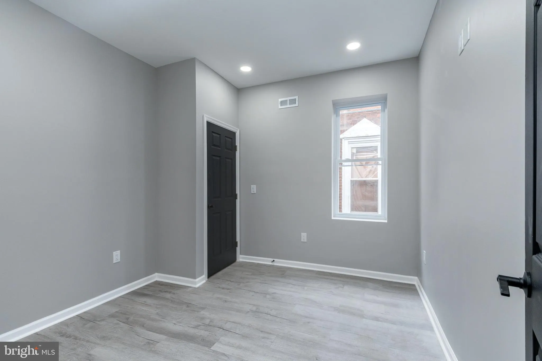 Philadelphia, Pennsylvania 19143, United States, 3 Bedrooms Bedrooms, ,3 BathroomsBathrooms,Residential,Active,109112