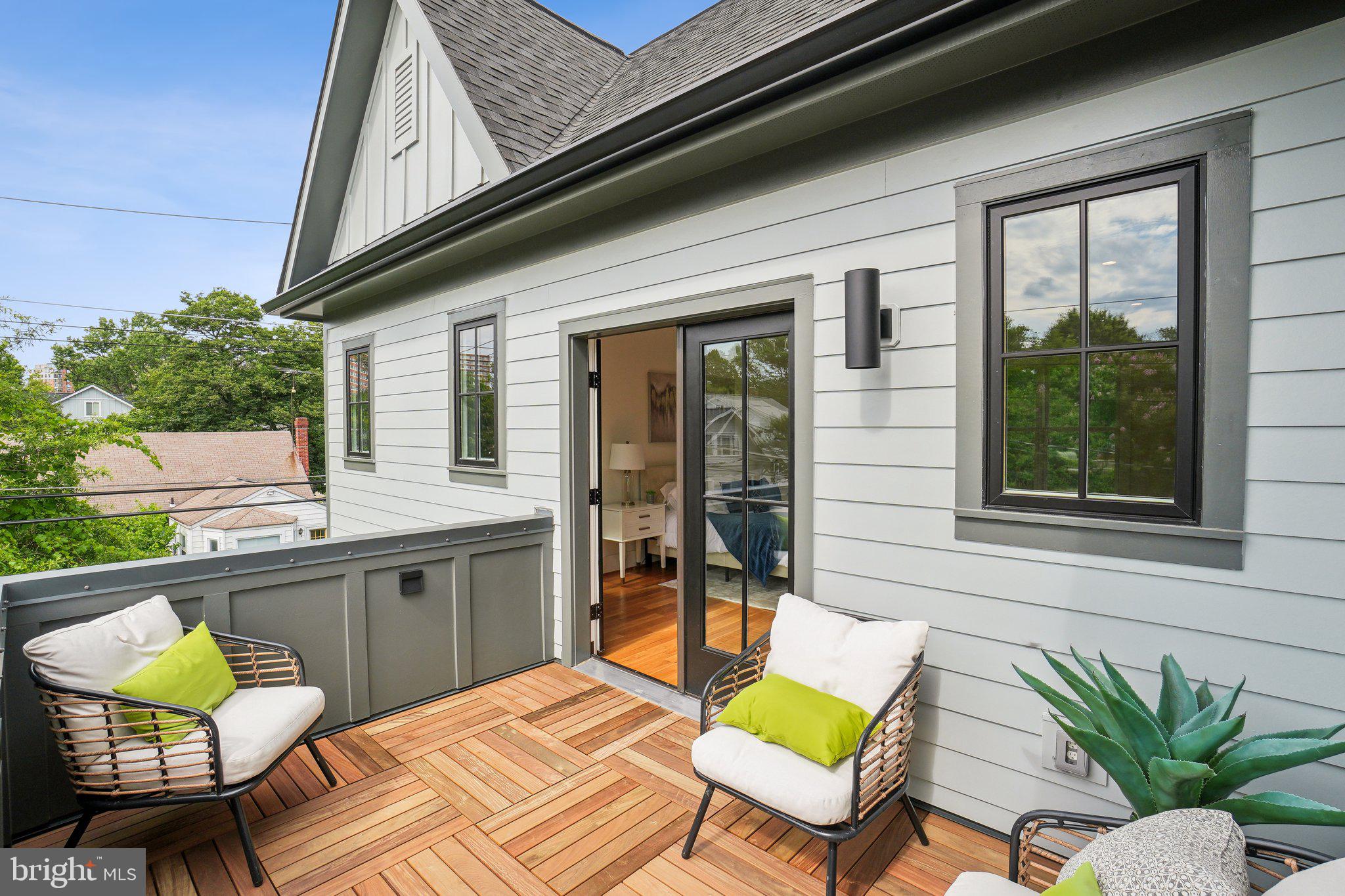 ADDISON HEIGHTS - Residential