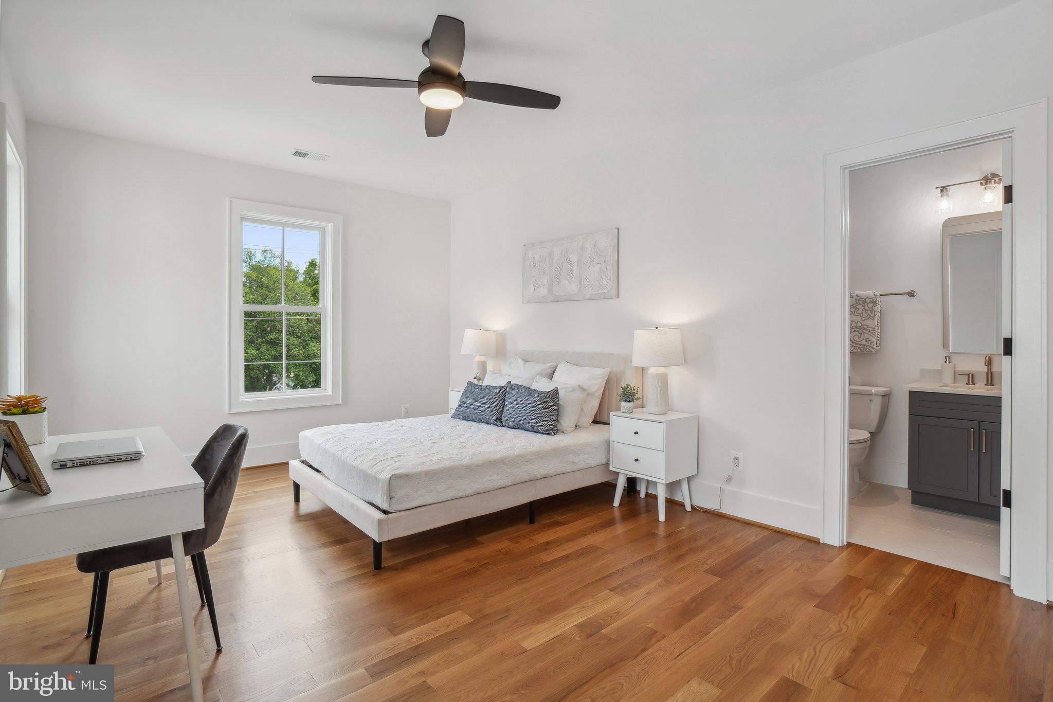 ADDISON HEIGHTS - Residential