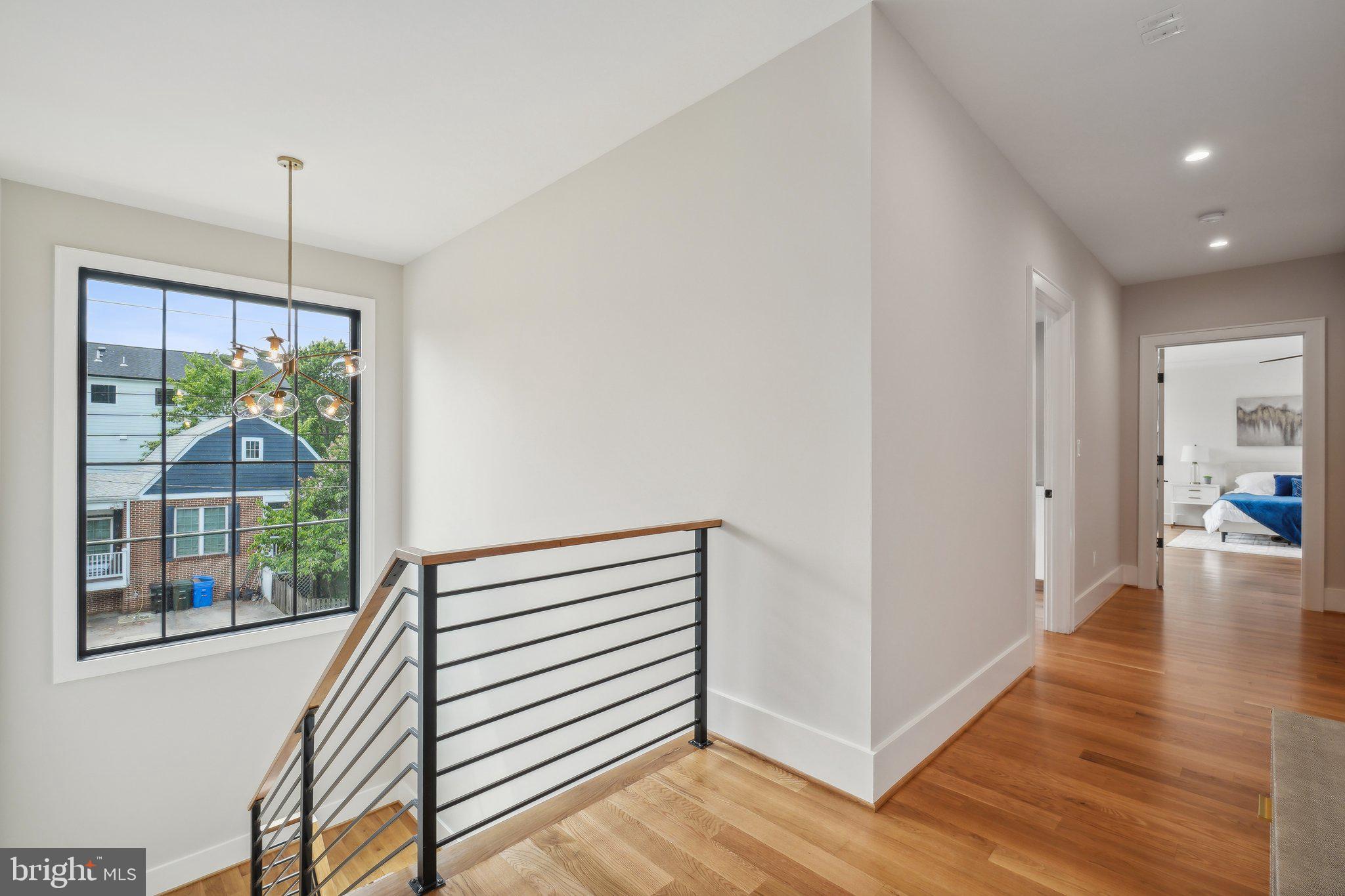 ADDISON HEIGHTS - Residential