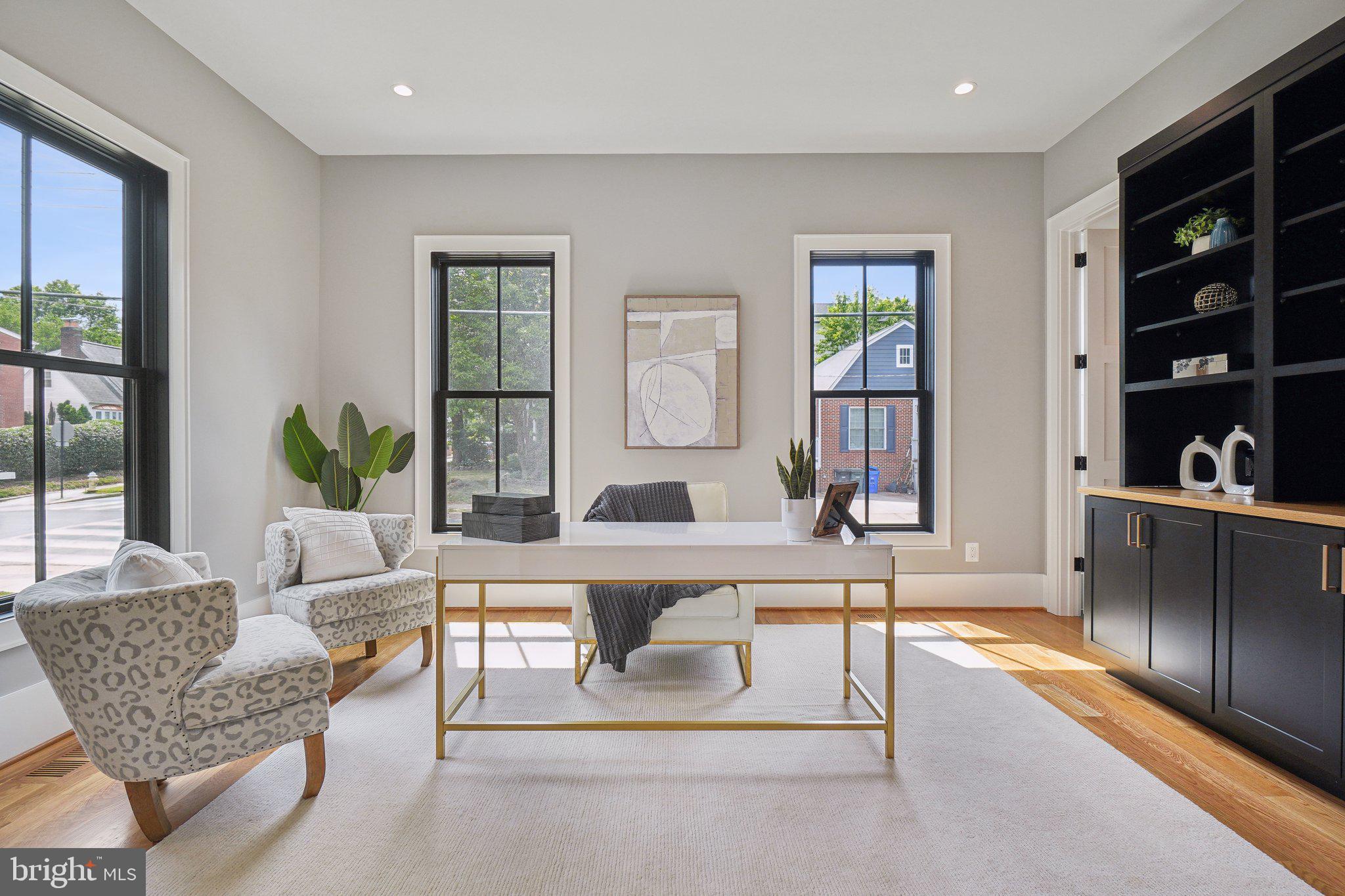 ADDISON HEIGHTS - Residential