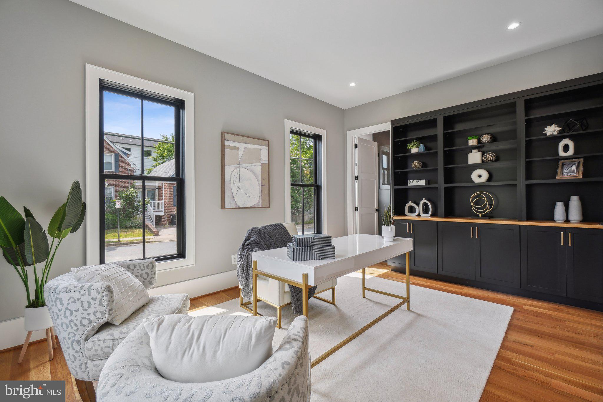 ADDISON HEIGHTS - Residential