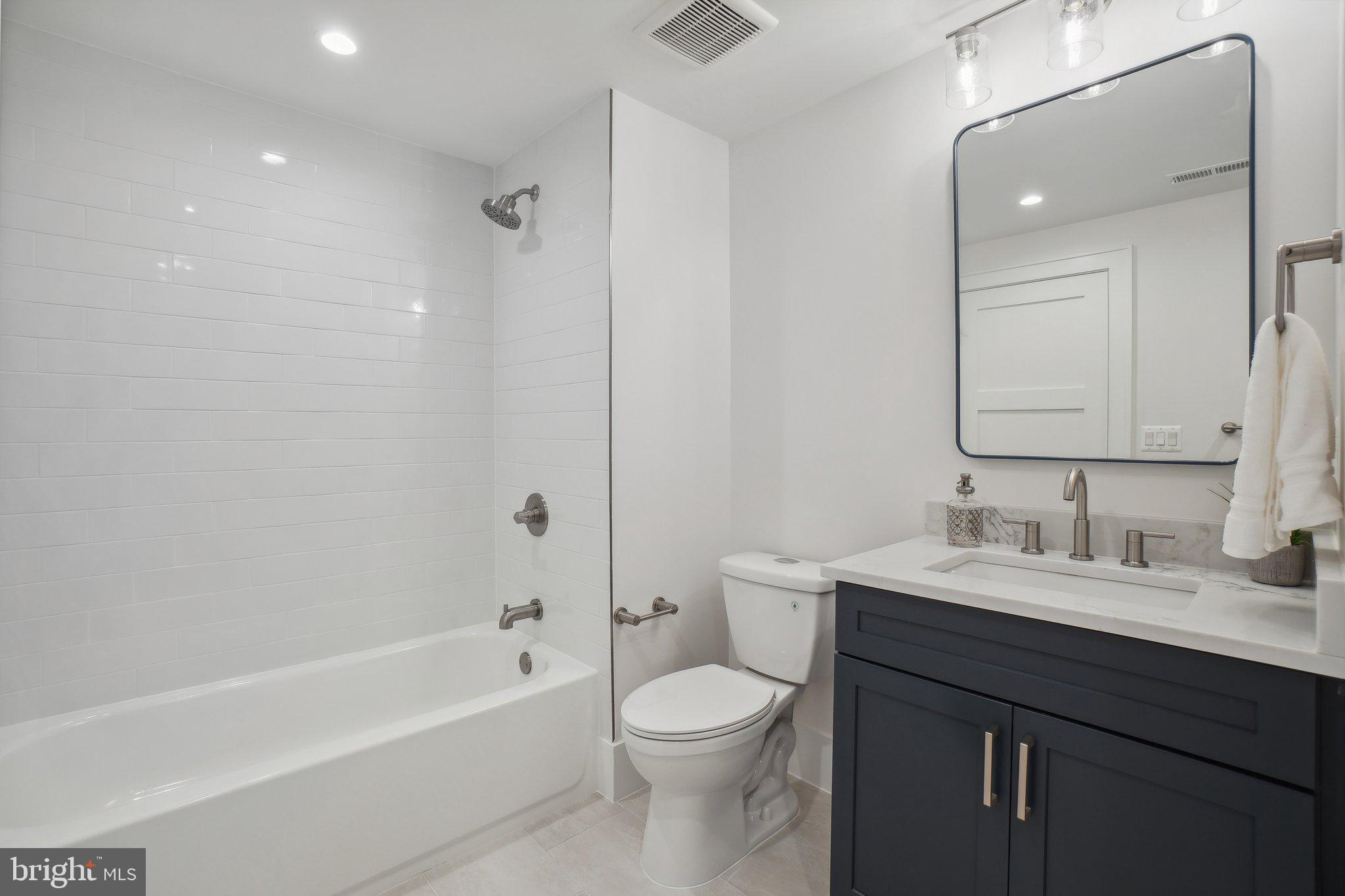 ADDISON HEIGHTS - Residential