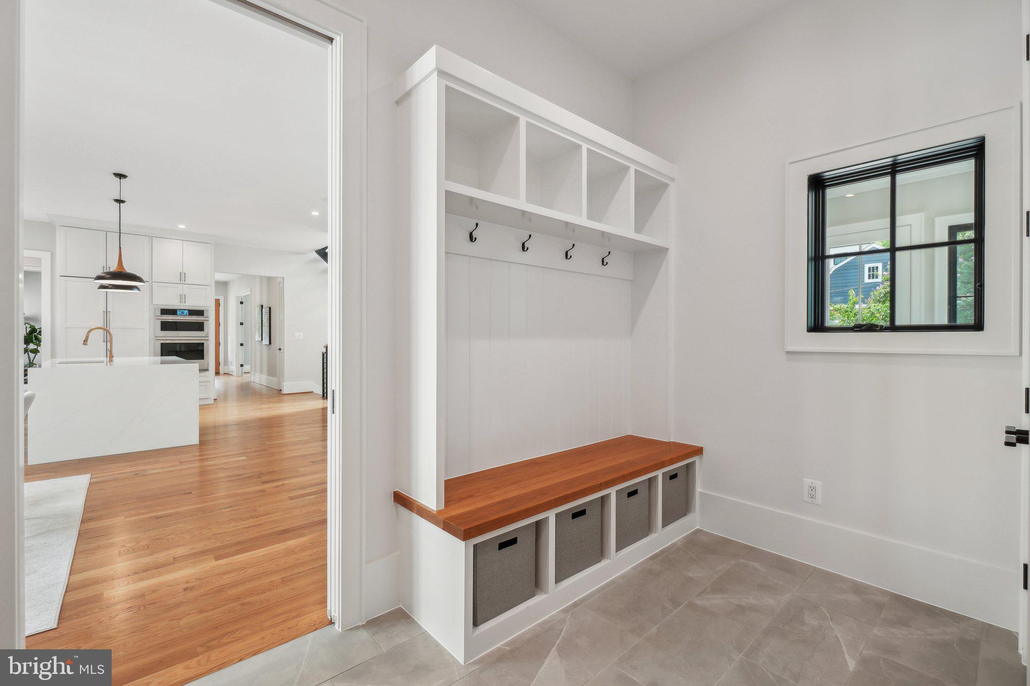 ADDISON HEIGHTS - Residential