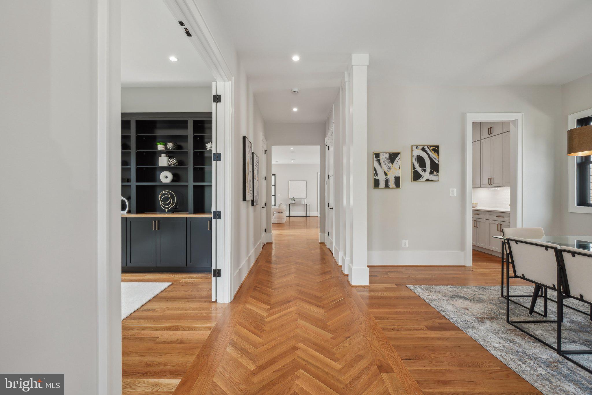 ADDISON HEIGHTS - Residential