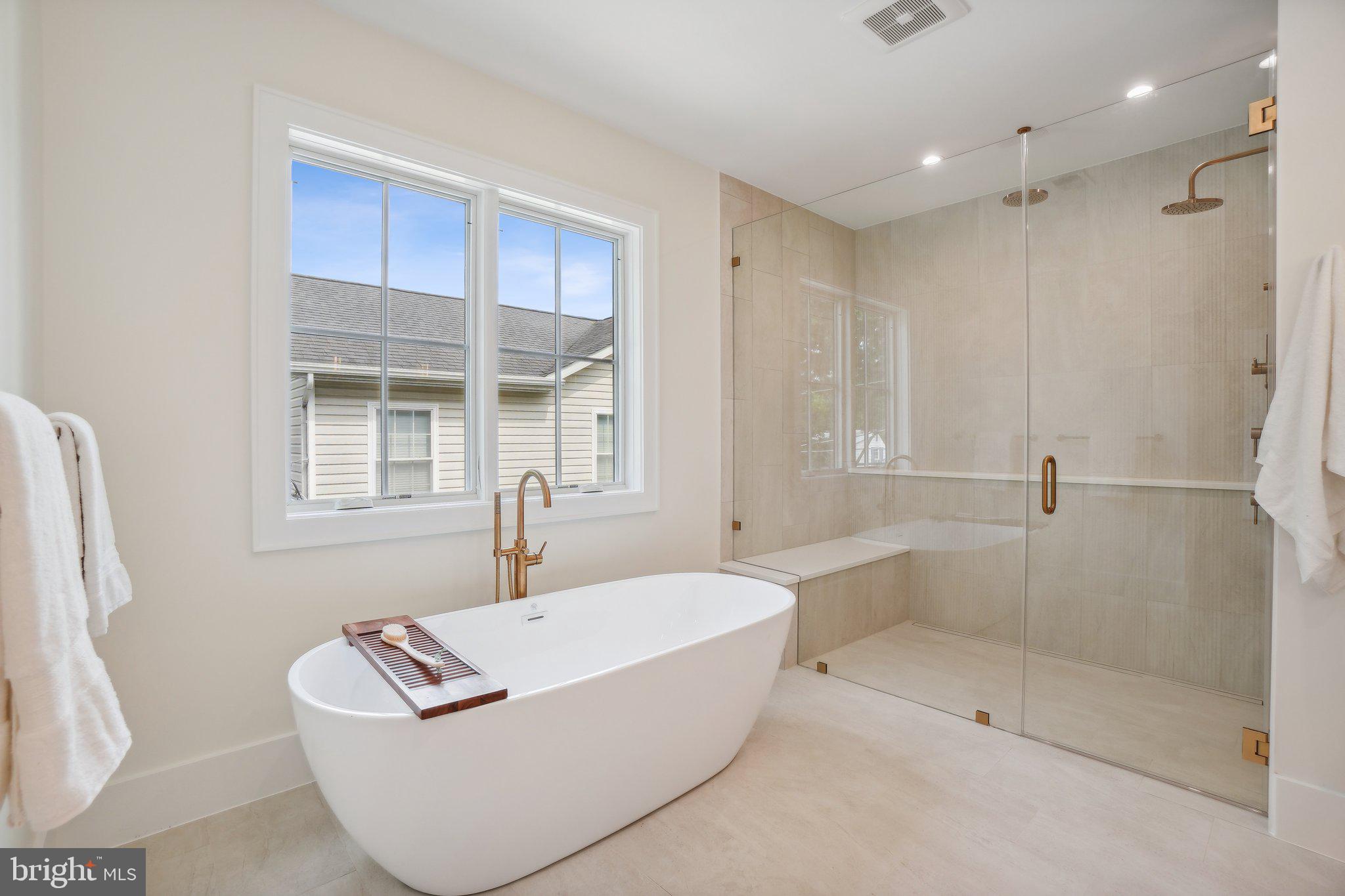 ADDISON HEIGHTS - Residential