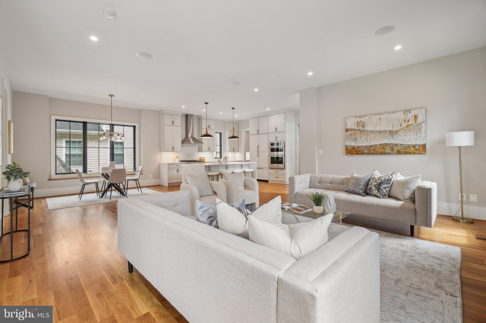 ADDISON HEIGHTS - Residential